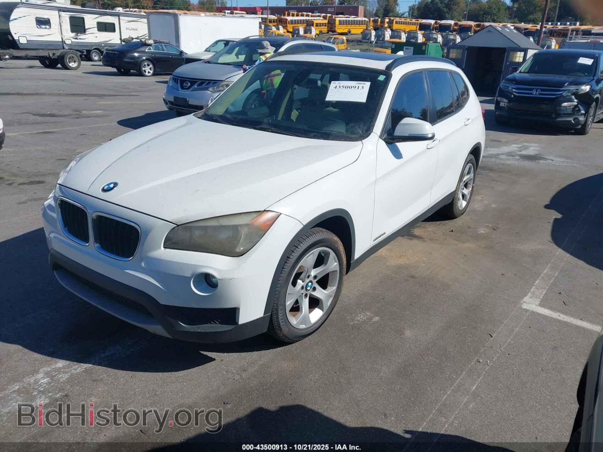 2014 BMW X1 - VIN: WBAVM1C50EVW53555 - Фото 2