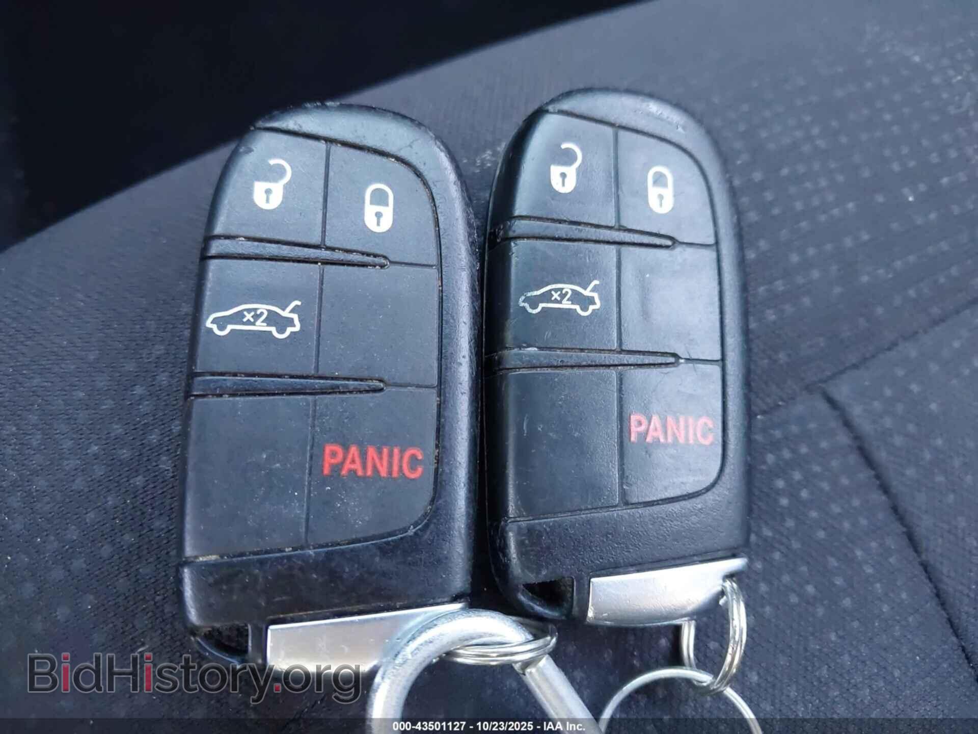 2015 CHRYSLER 200 - VIN: 1C3CCCAB5FN641165 - Фото 11