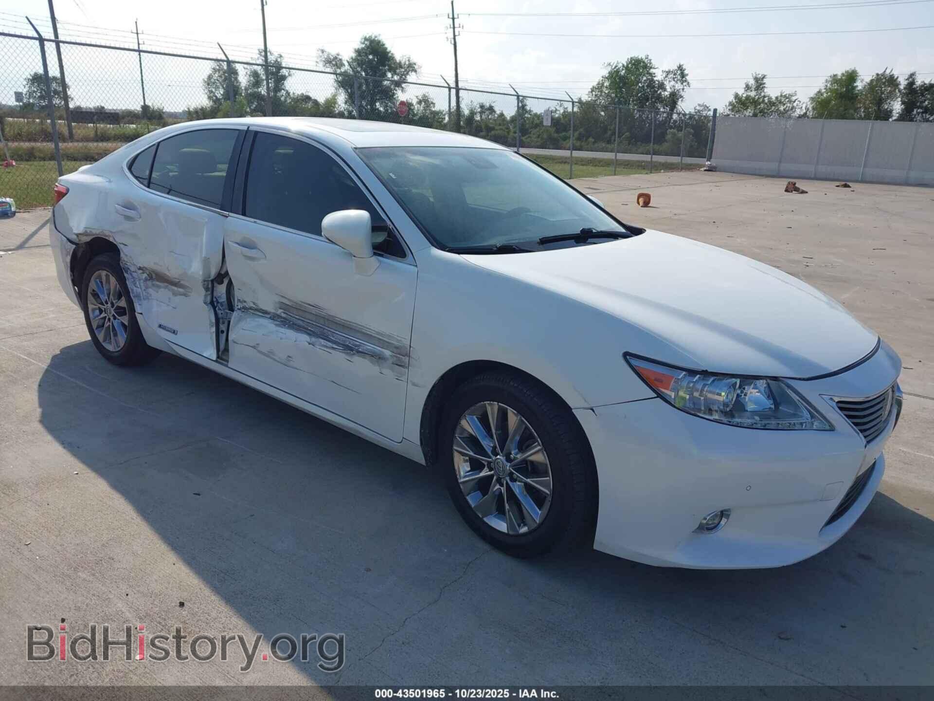 Фотография JTHBW1GG4E2041404 - LEXUS ES 300H 2014
