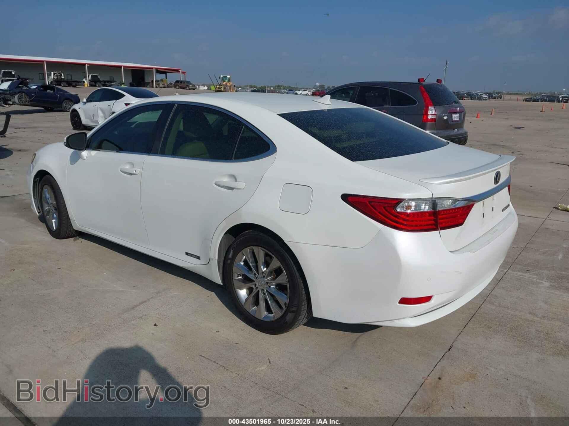 2014 LEXUS ES 300H - VIN: JTHBW1GG4E2041404 - Фото 3
