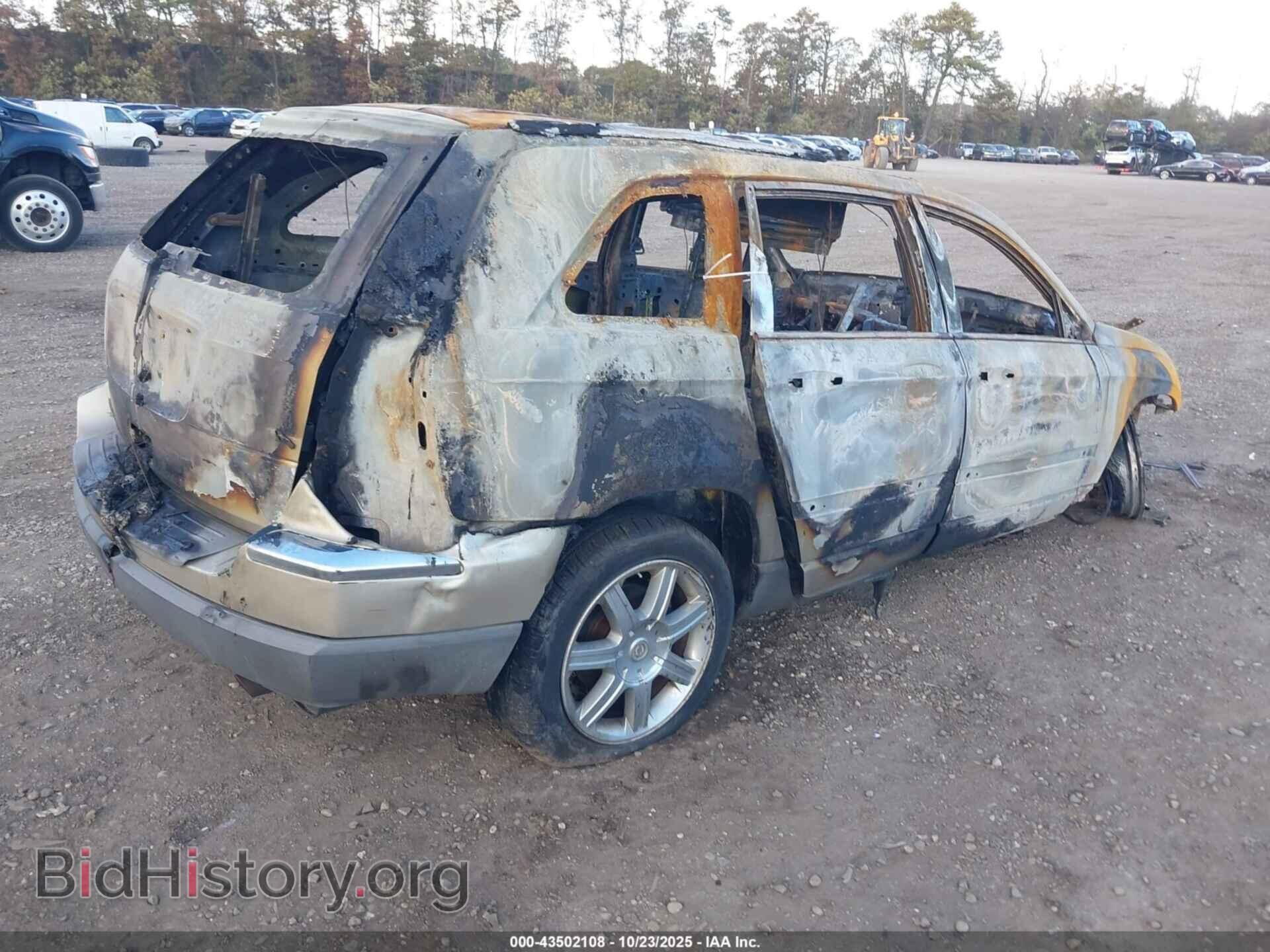 2005 CHRYSLER PACIFICA - VIN: 2C8GF68435R663629 - Photo 4
