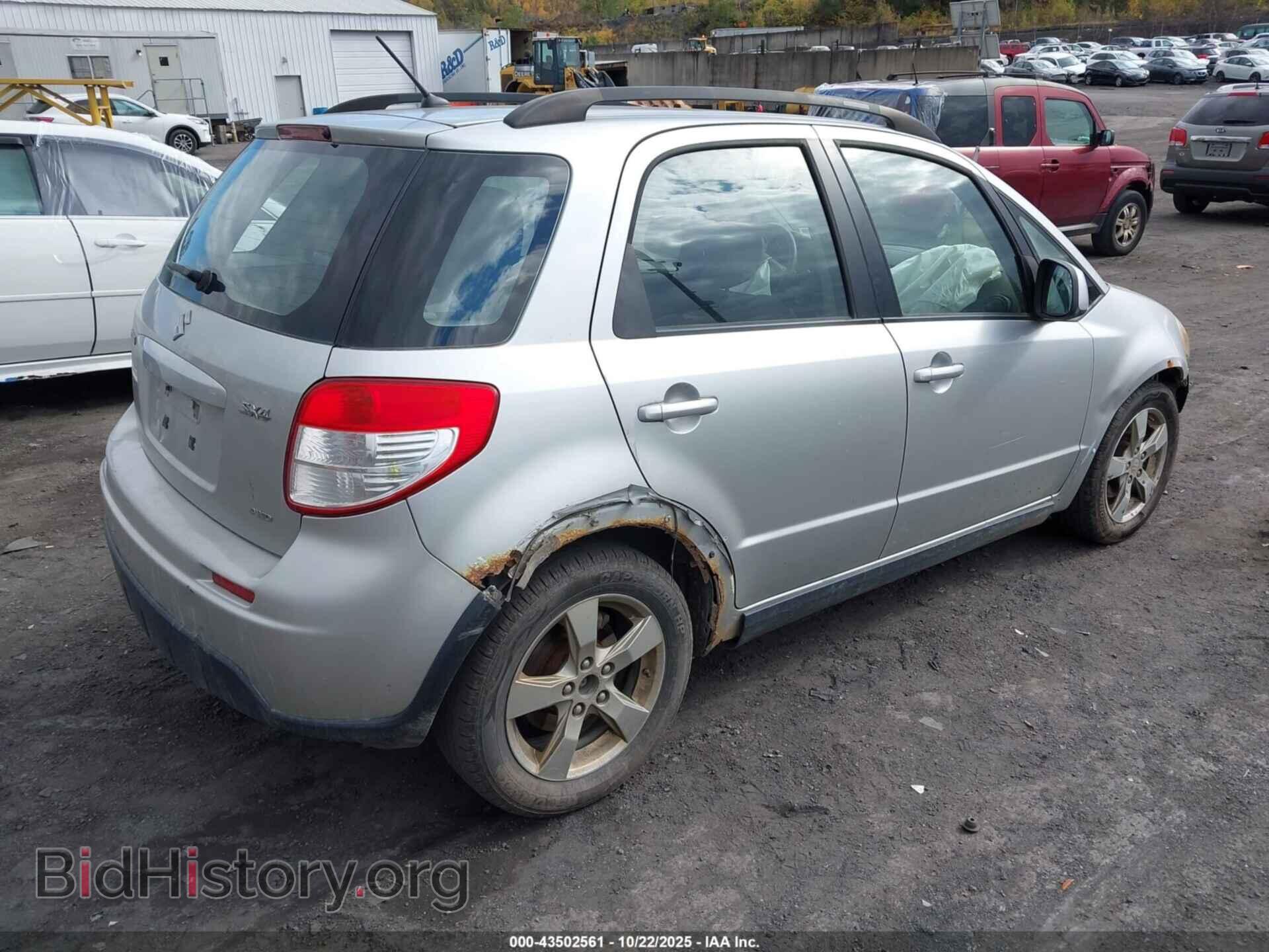 2011 SUZUKI SX4 - VIN: JS2YB5A37B6305097 - Photo 4