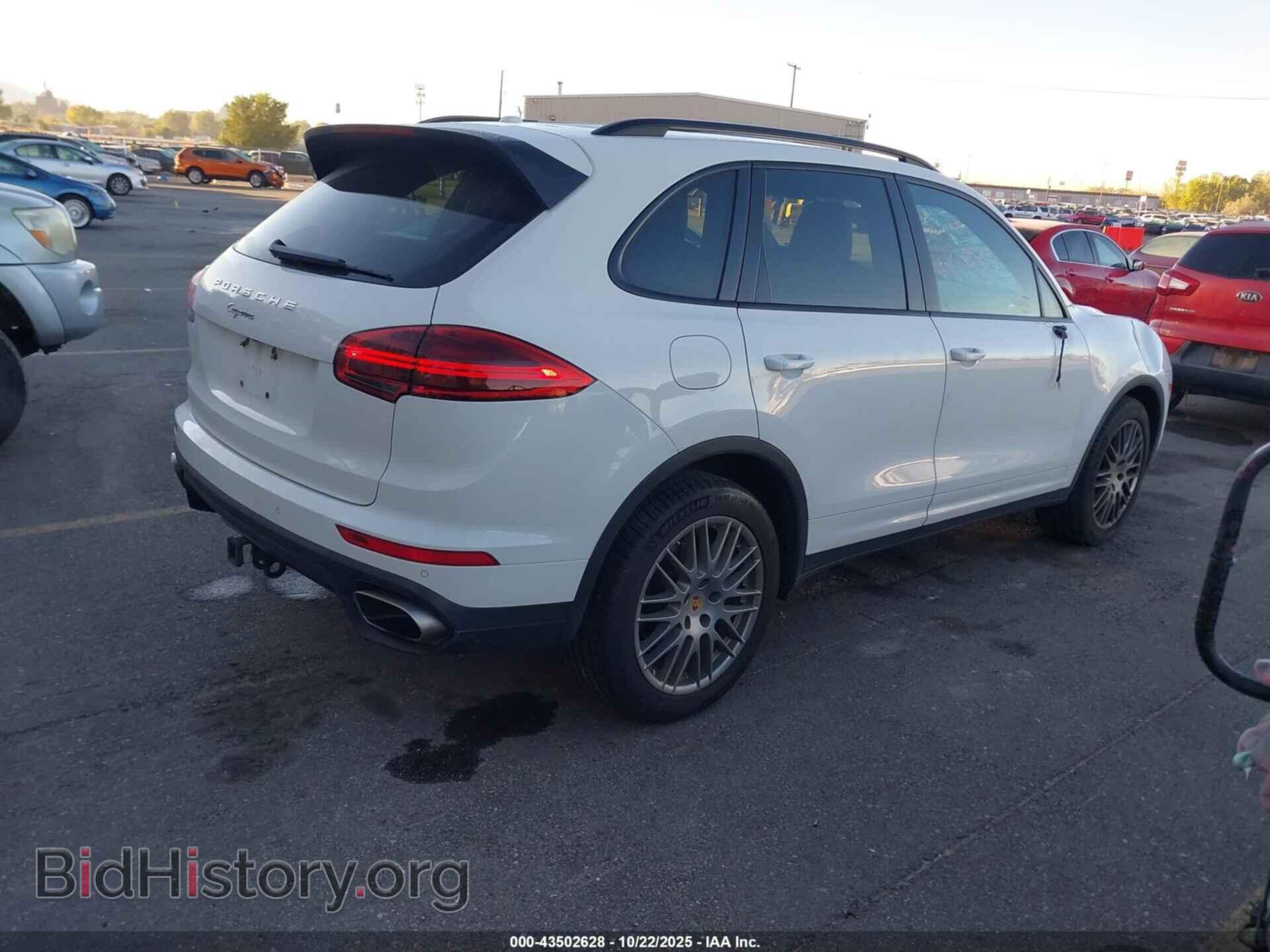 2016 PORSCHE CAYENNE - VIN: WP1AA2A29GKA11752 - Фото 4