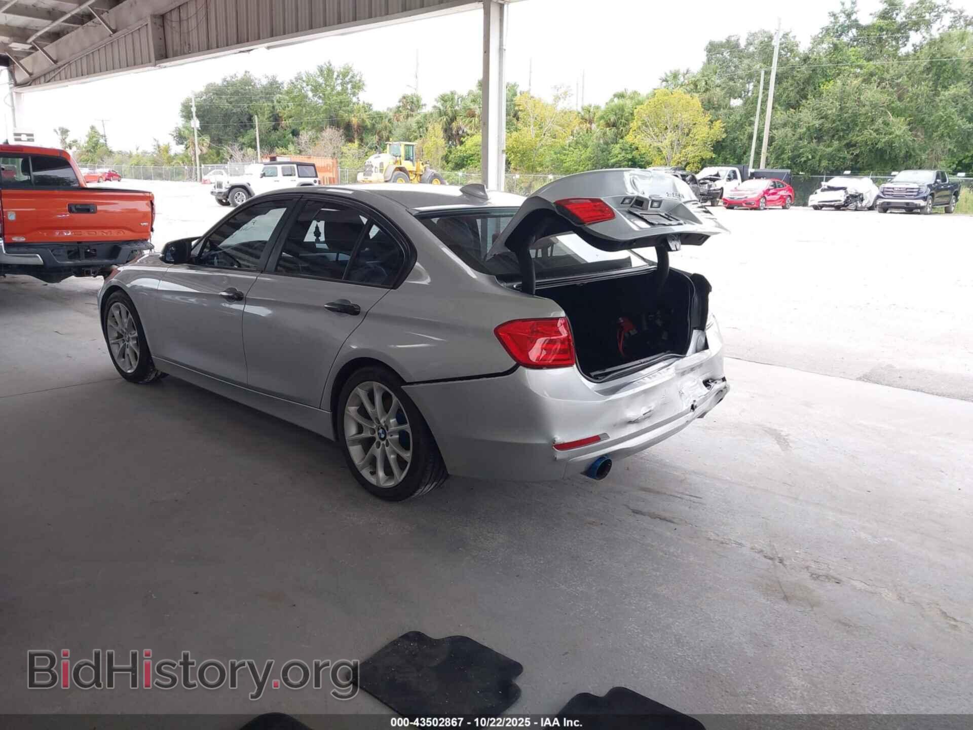 2014 BMW 320I - VIN: WBA3B1C53EK133557 - Фото 3