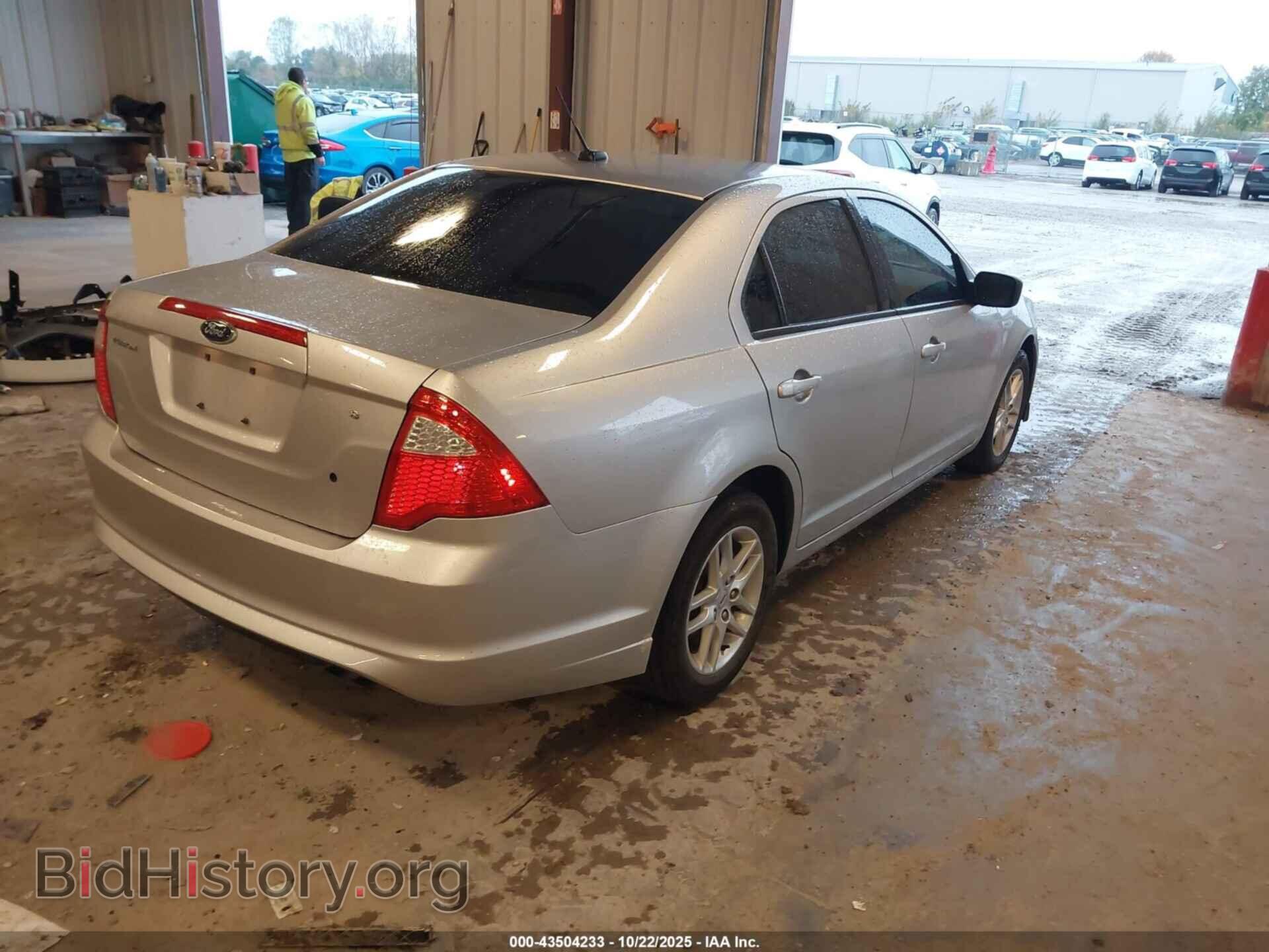 2011 FORD FUSION - VIN: 3FAHP0GA2BR200710 - Фото 4
