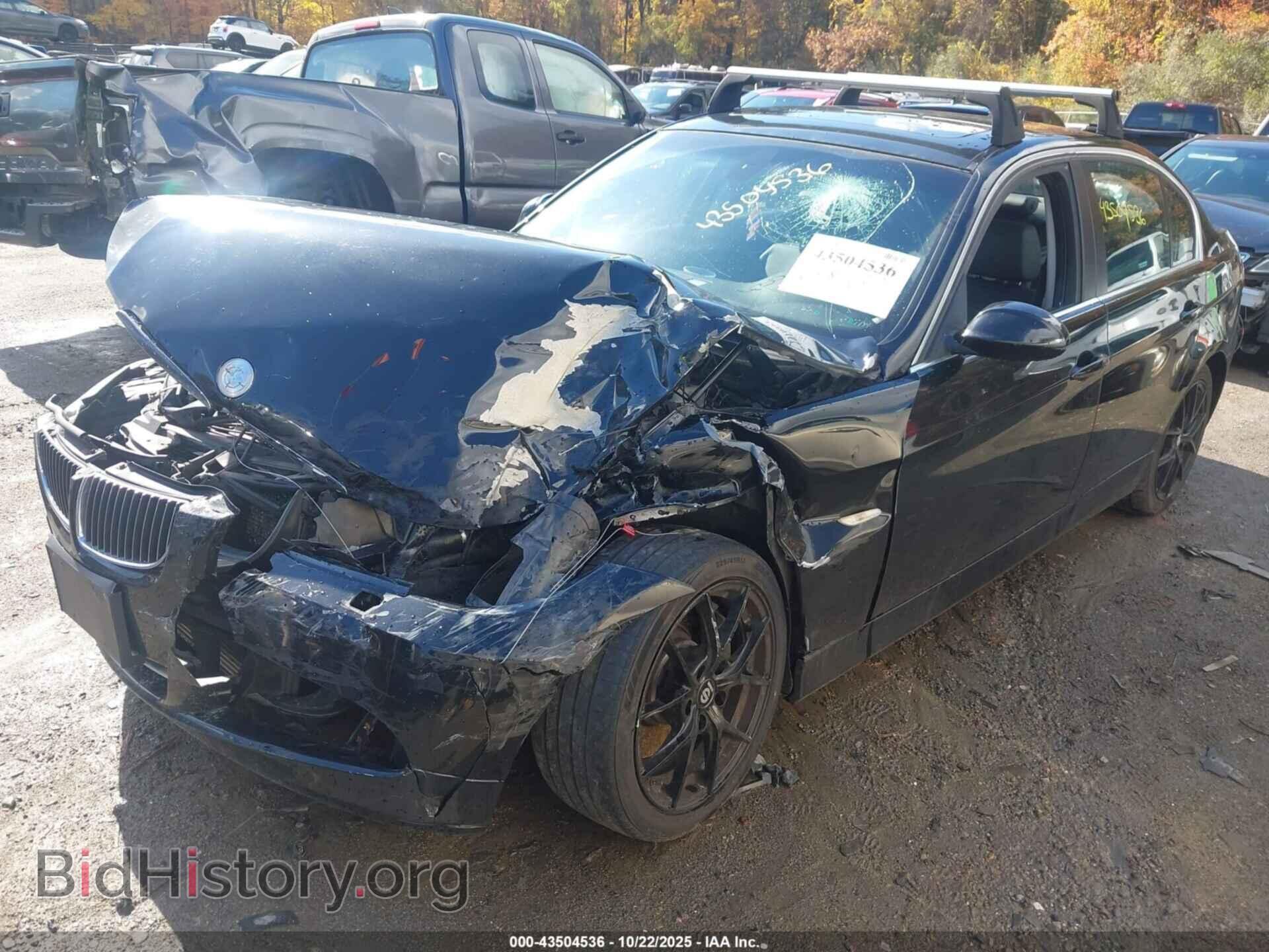 2008 BMW 335XI - VIN: WBAVD53528A010322 - Фото 2