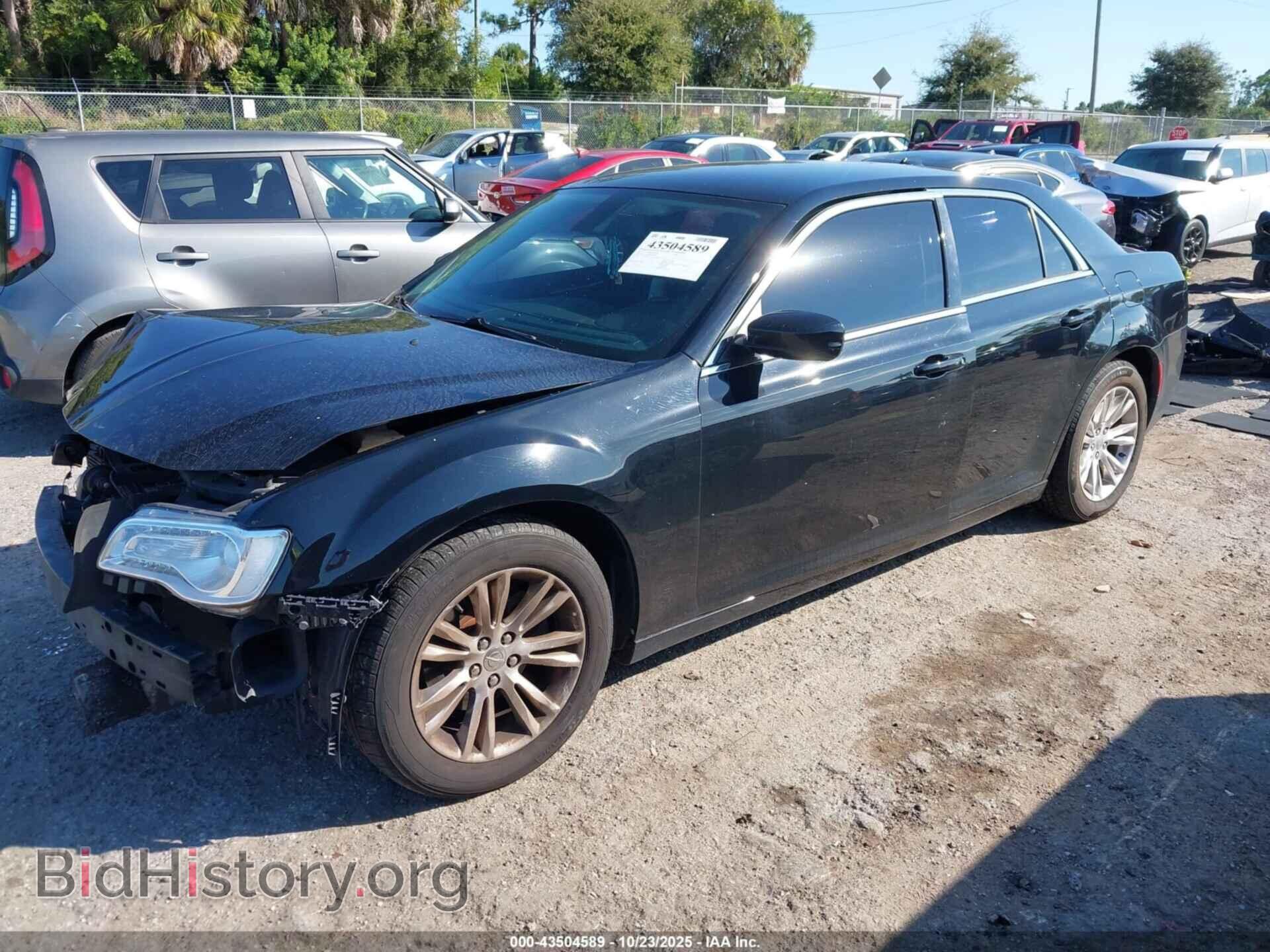 2017 CHRYSLER 300 - VIN: 2C3CCAAG9HH665058 - Фото 2