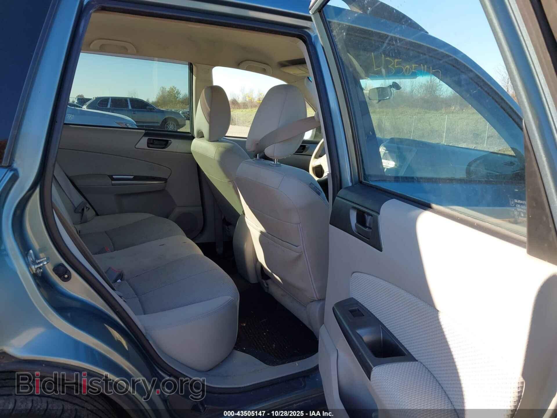 2011 SUBARU FORESTER - VIN: JF2SHABC6BH755285 - Фото 8