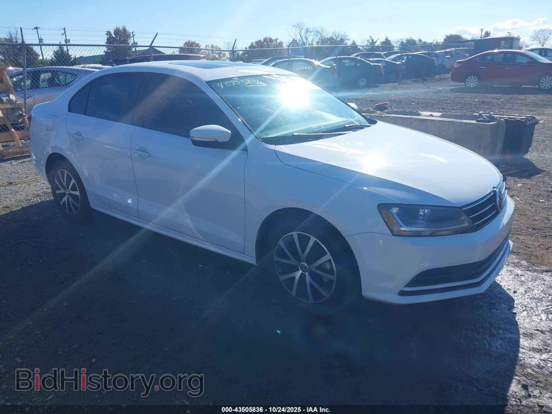 Фотография 3VWDB7AJ3HM374510 - VOLKSWAGEN JETTA 2017