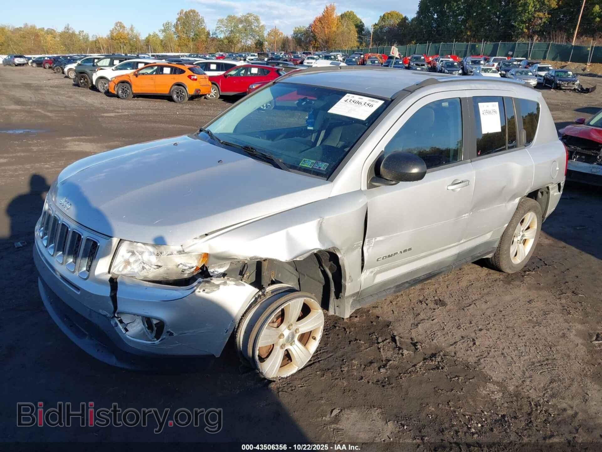 2011 JEEP COMPASS - VIN: 1J4NF1FB7BD164273 - Photo 2