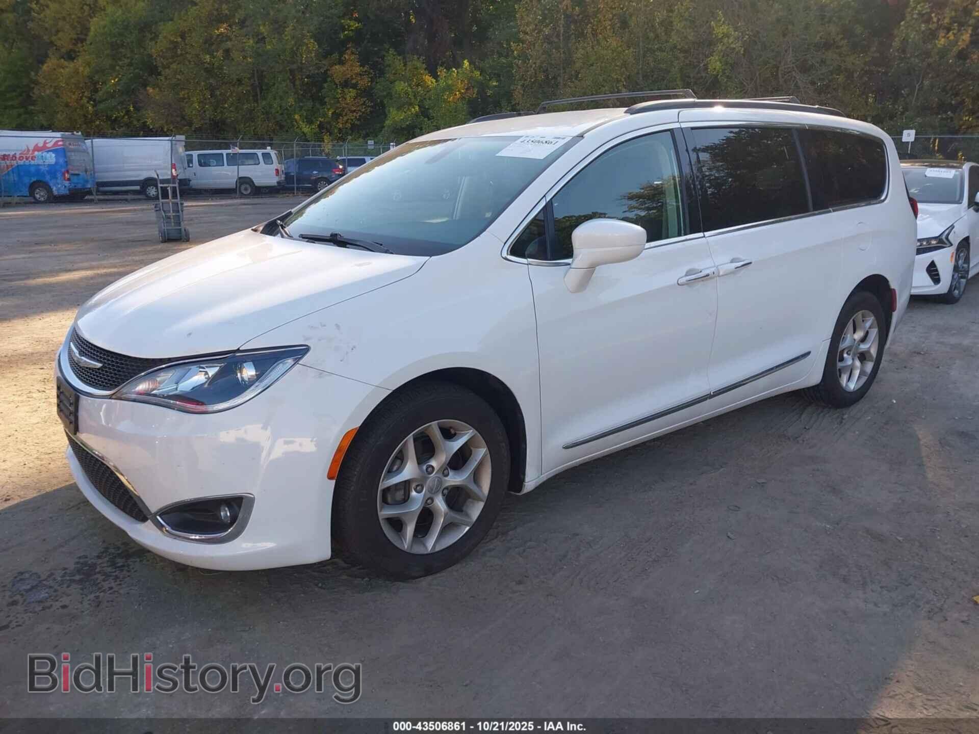 2017 CHRYSLER PACIFICA - VIN: 2C4RC1BG2HR816207 - Фото 2