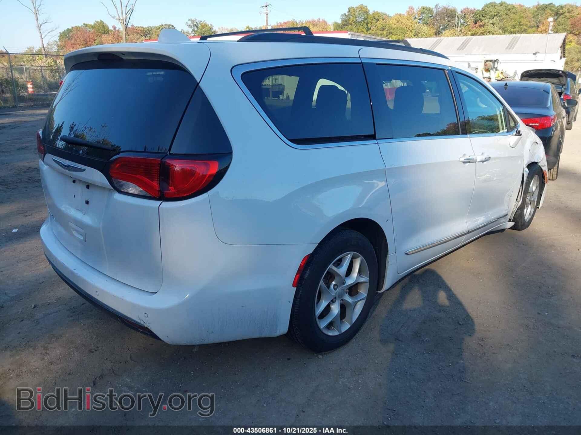 2017 CHRYSLER PACIFICA - VIN: 2C4RC1BG2HR816207 - Фото 4