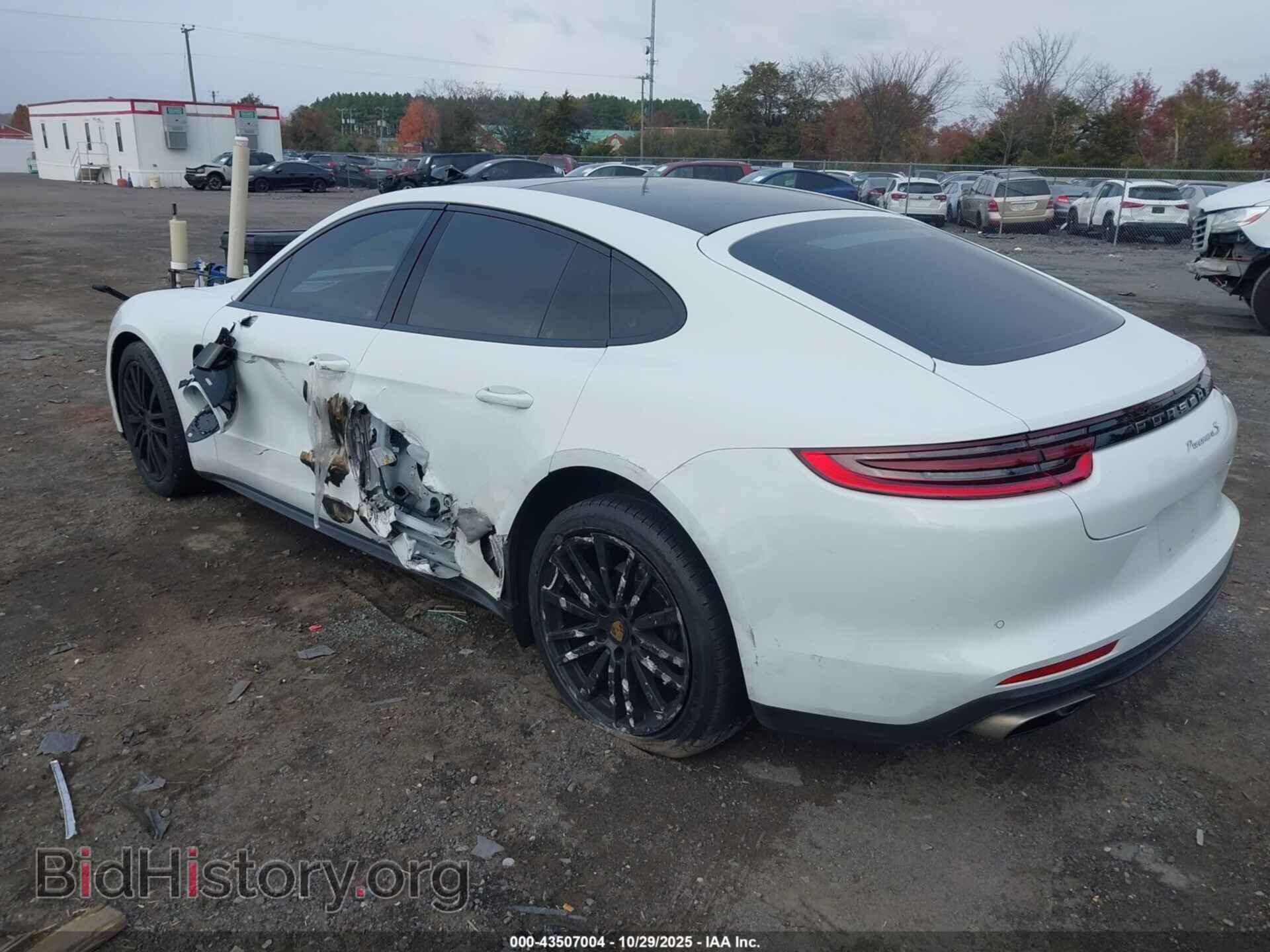 2017 PORSCHE PANAMERA - VIN: WP0AA2A76HL101935 - Фото 3