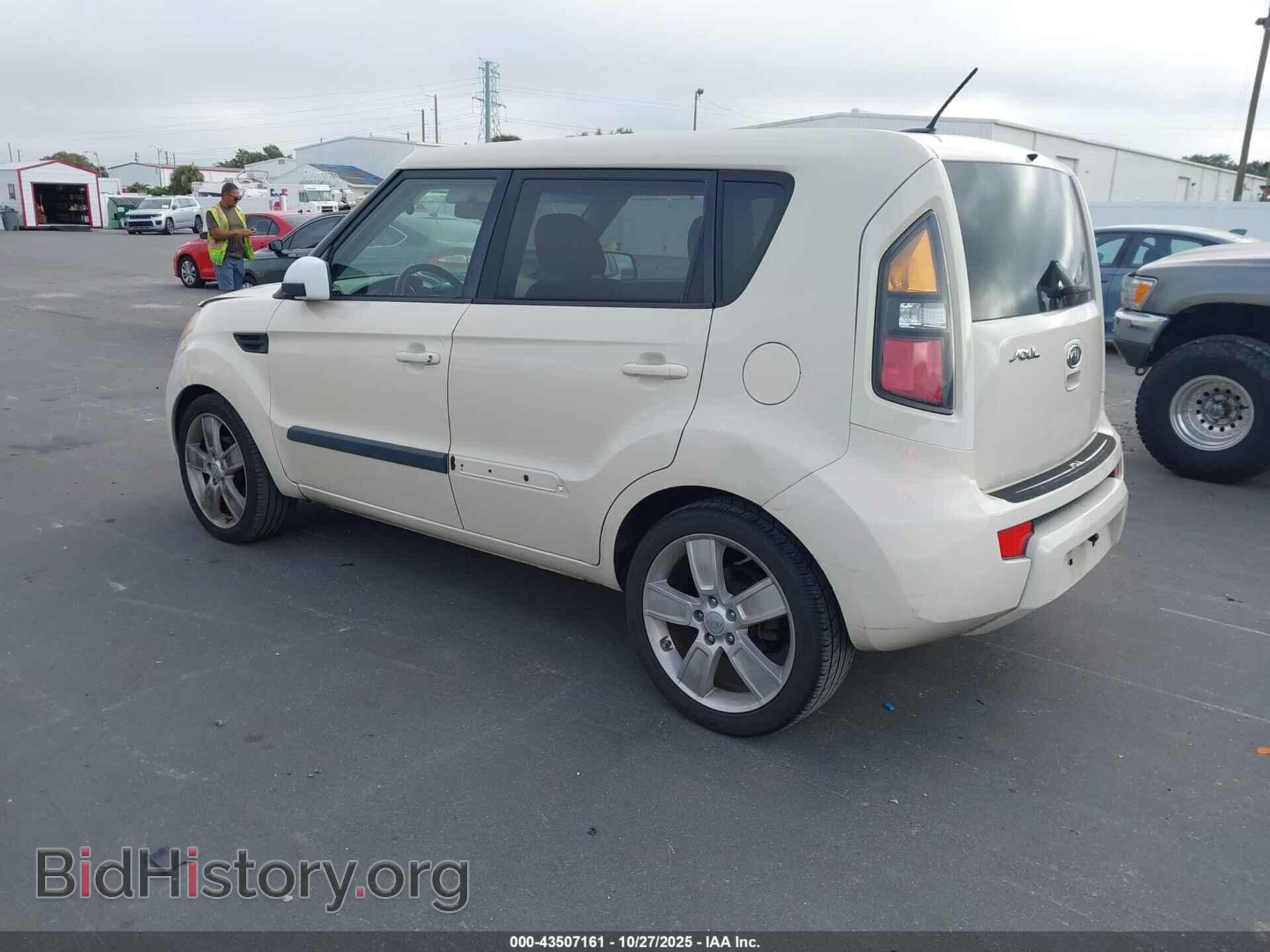 2011 KIA SOUL - VIN: KNDJT2A23B7724461 - Фото 3