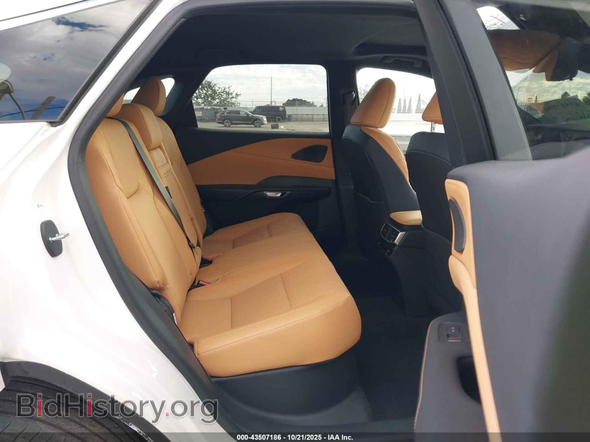 2023 LEXUS RX 350 - VIN: 2T2BAMCA4PC030275 - Photo 8