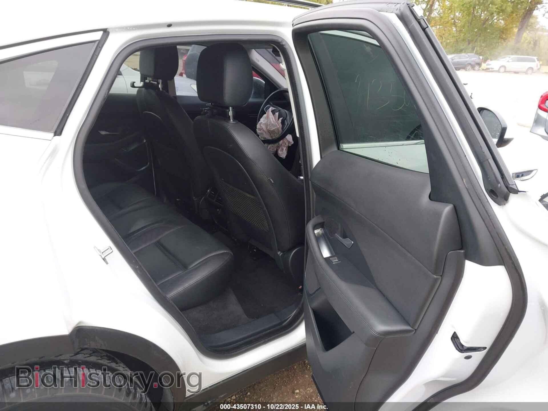 2018 JAGUAR E-PACE - VIN: SADFJ2FX9J1Z16084 - Photo 8