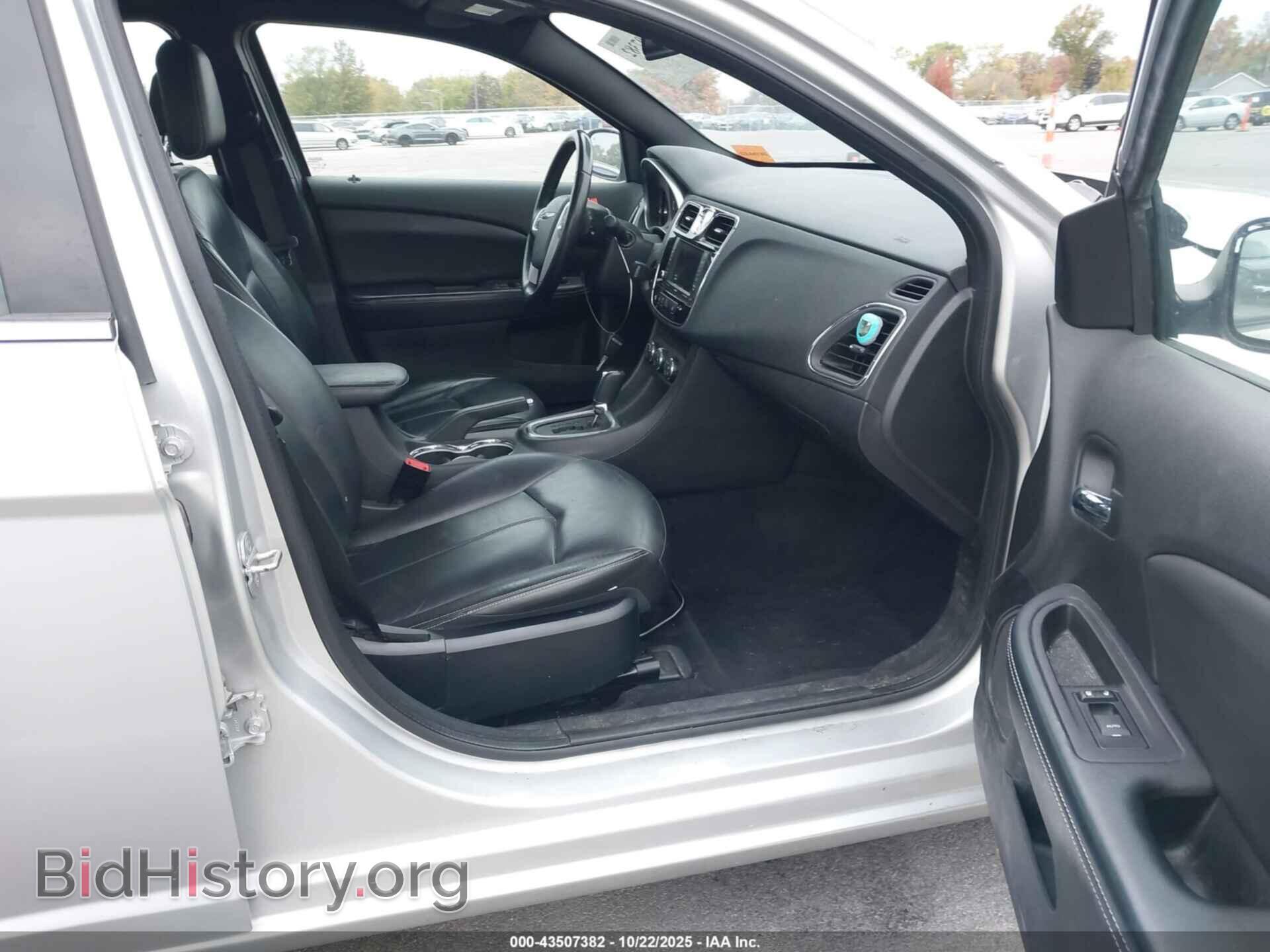 2011 CHRYSLER 200 - VIN: 1C3BC2FB8BN525449 - Фото 5