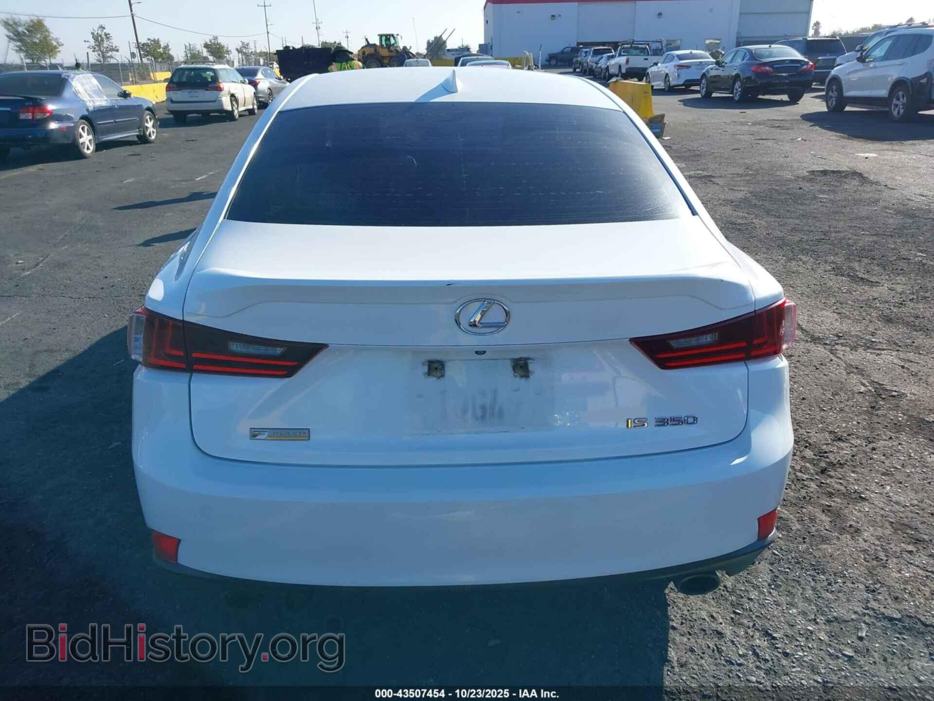 2016 LEXUS IS 350 - VIN: JTHBE1D29G5026989 - Фото 17
