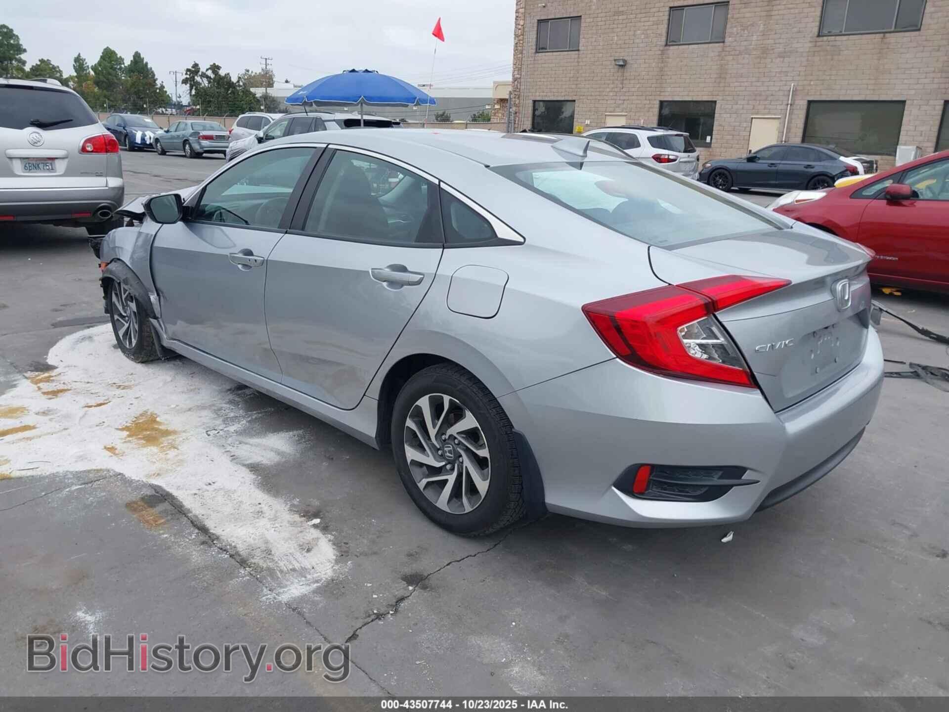 2017 HONDA CIVIC - VIN: 19XFC2F71HE201135 - Фото 3