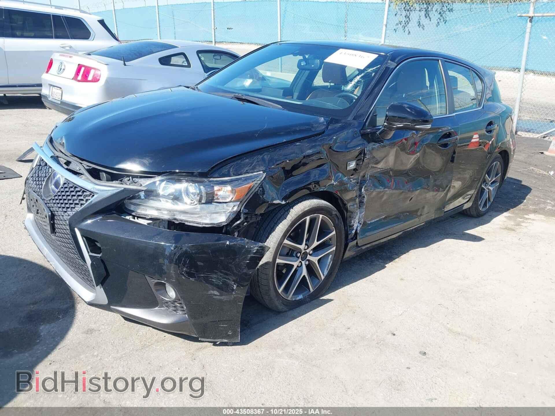 2014 LEXUS CT 200H - VIN: JTHKD5BH4E2197939 - Photo 2