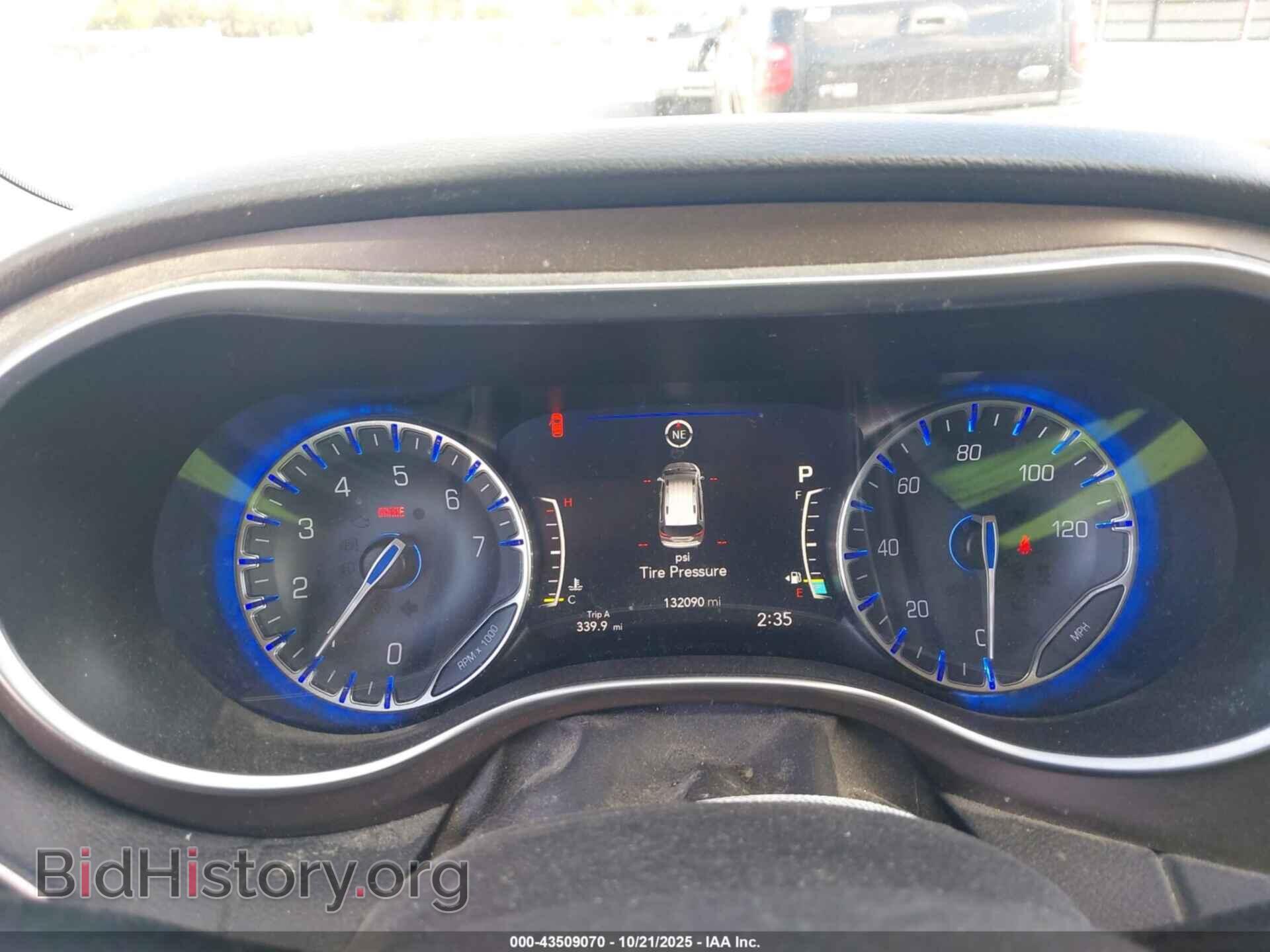 2017 CHRYSLER PACIFICA - VIN: 2C4RC1EG5HR614246 - Photo 7
