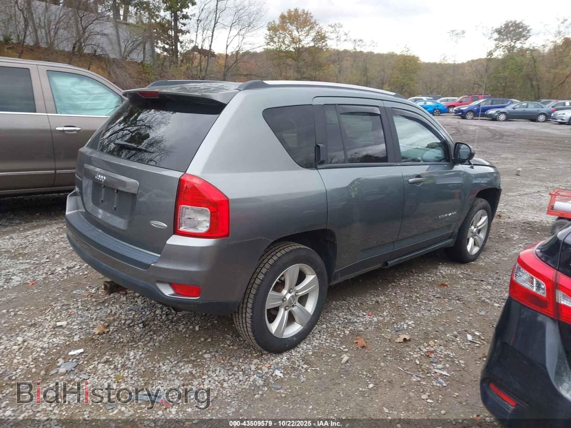 2011 JEEP COMPASS - VIN: 1J4NF1FB8BD282669 - Photo 4