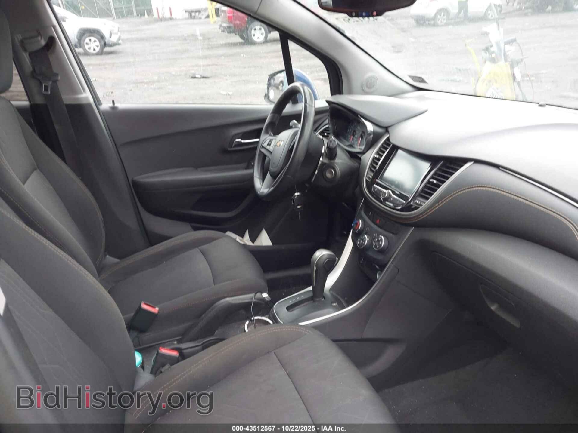 2017 CHEVROLET TRAX - VIN: 3GNCJPSB3HL166066 - Фото 5