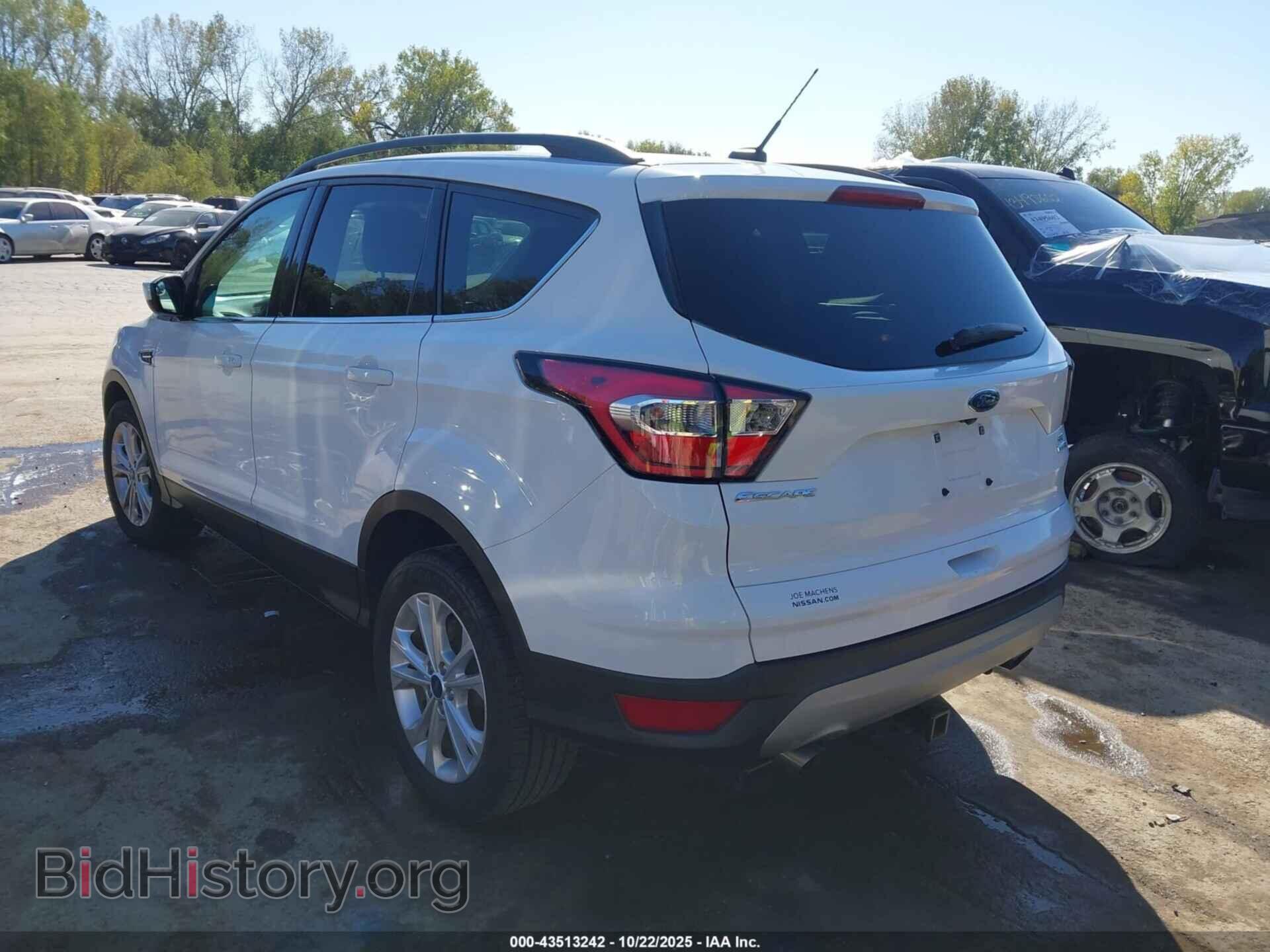 2017 FORD ESCAPE - VIN: 1FMCU9G90HUB57750 - Фото 3
