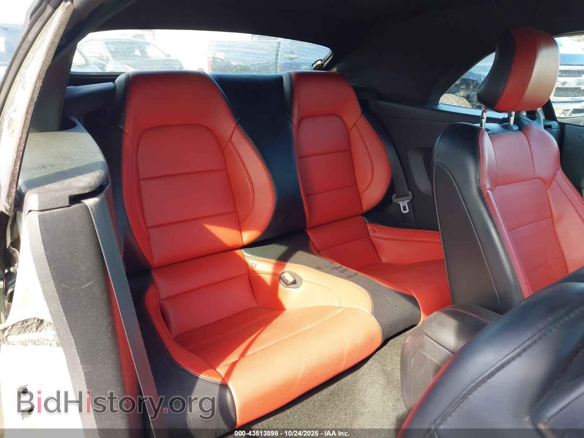 2016 FORD MUSTANG - VIN: 1FATP8UH5G5319064 - Фото 8