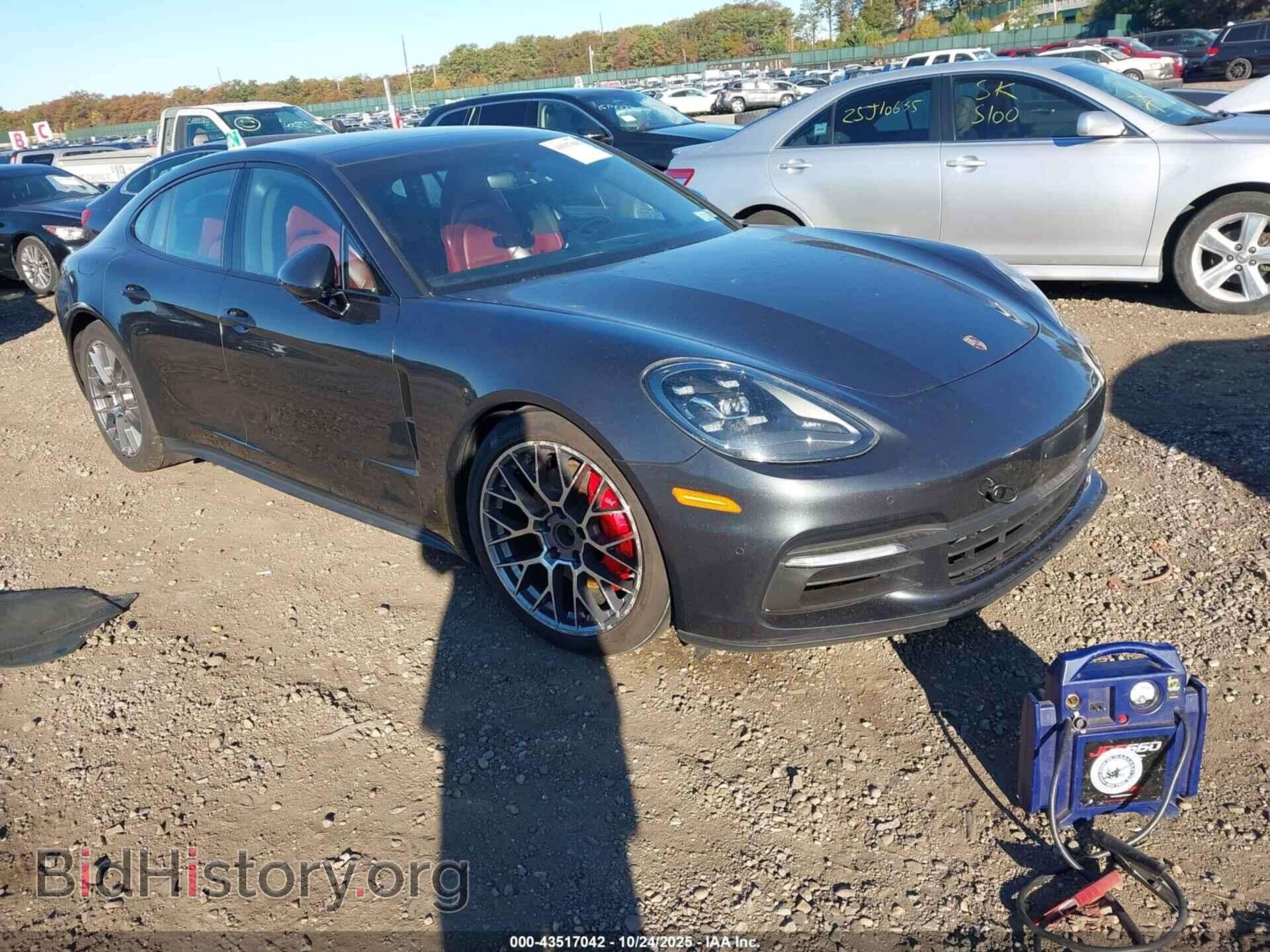 Photo WP0AB2A79HL122016 - PORSCHE PANAMERA 2017