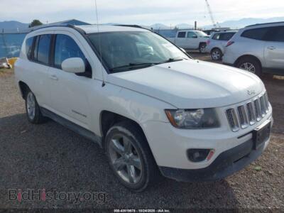 2015 Jeep COMPASS Sport/North, белый — VIN 1C4NJDAB5FD185030, IAAI