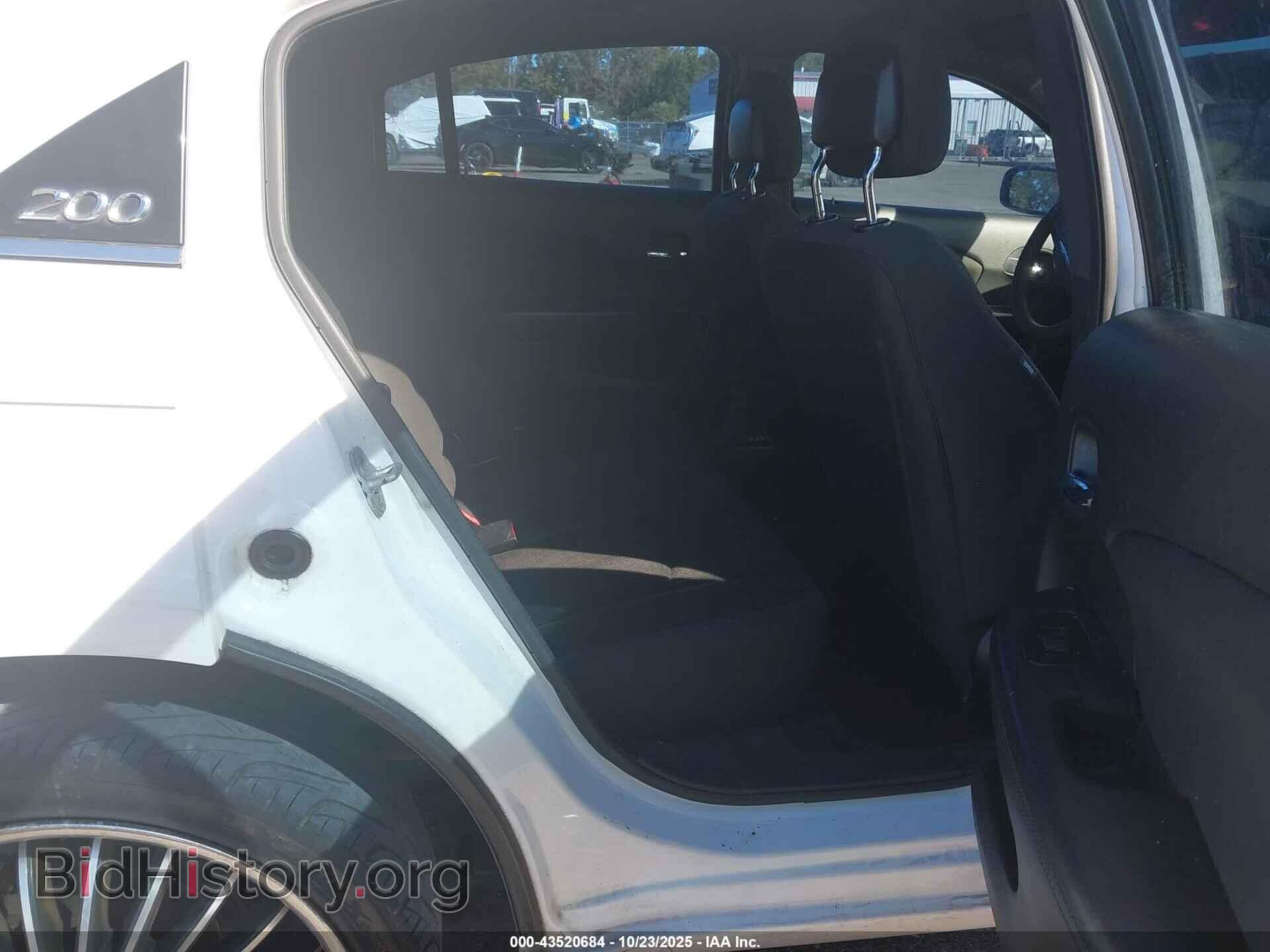 2012 CHRYSLER 200 - VIN: 1C3CCBAB1CN105156 - Фото 8