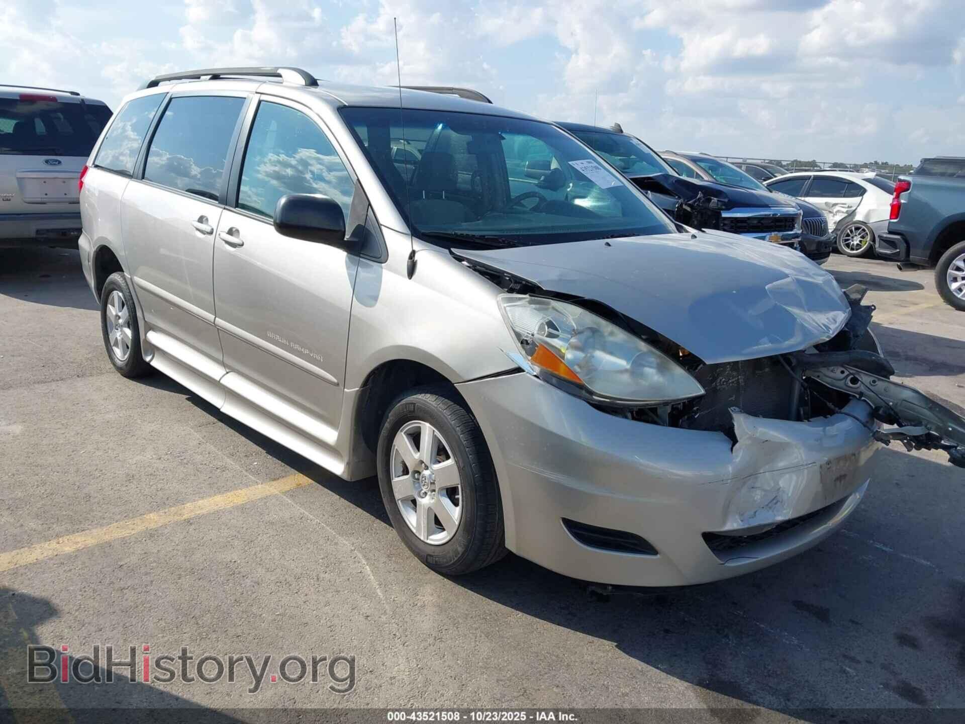 Photo 5TDKK4CC9AS333473 - TOYOTA SIENNA 2010