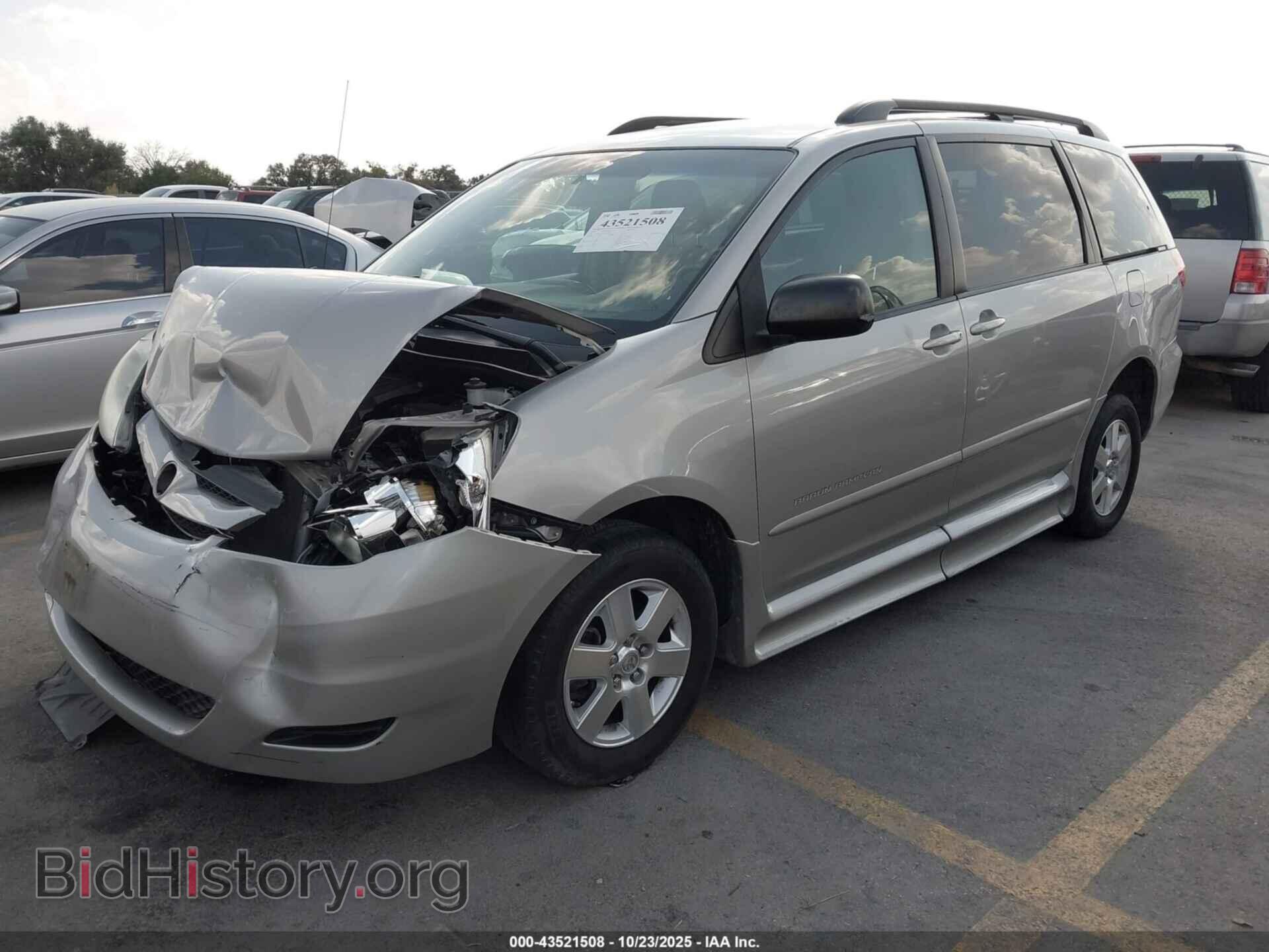 2010 TOYOTA SIENNA - VIN: 5TDKK4CC9AS333473 - Фото 2