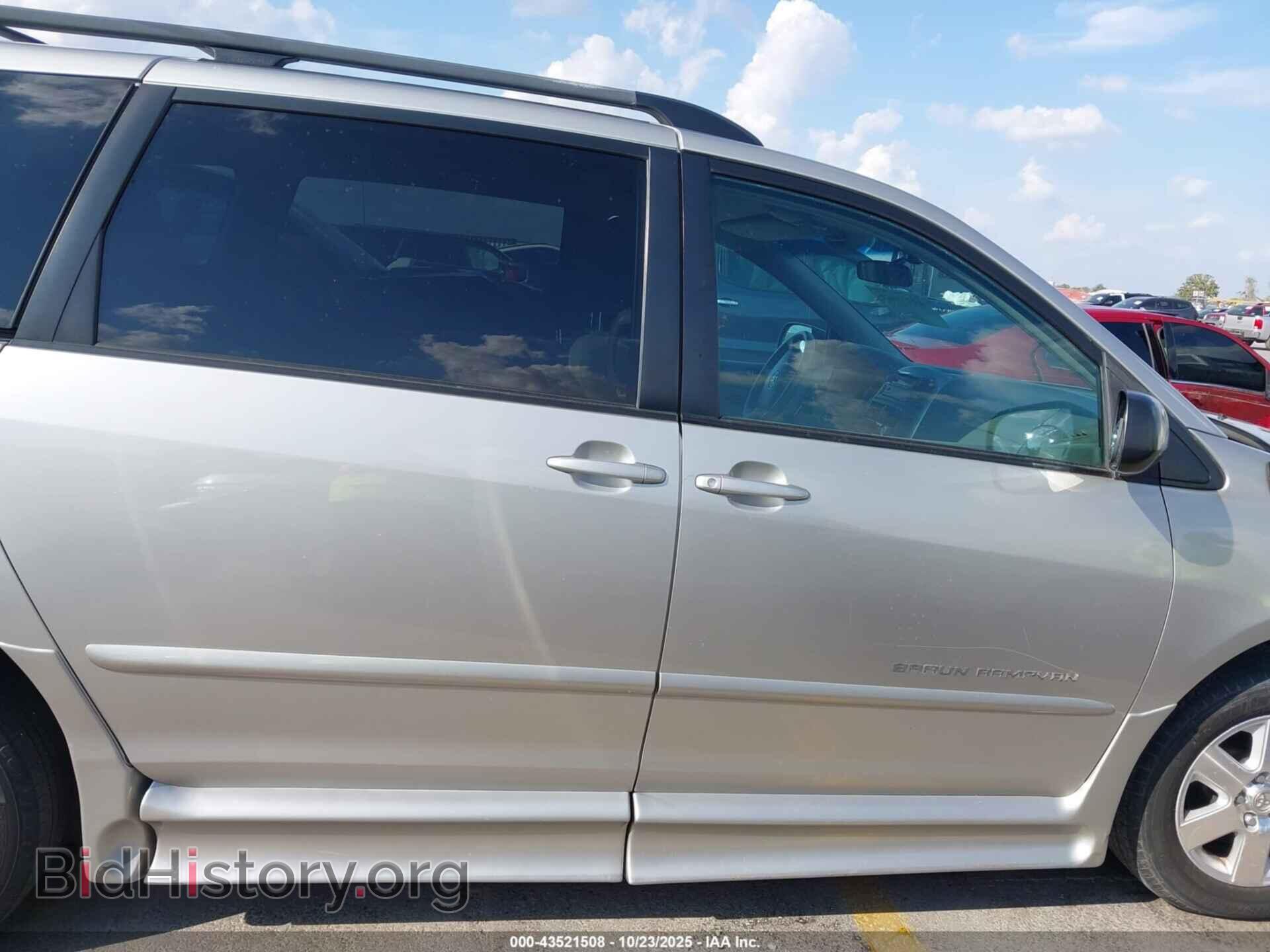 2010 TOYOTA SIENNA - VIN: 5TDKK4CC9AS333473 - Фото 13