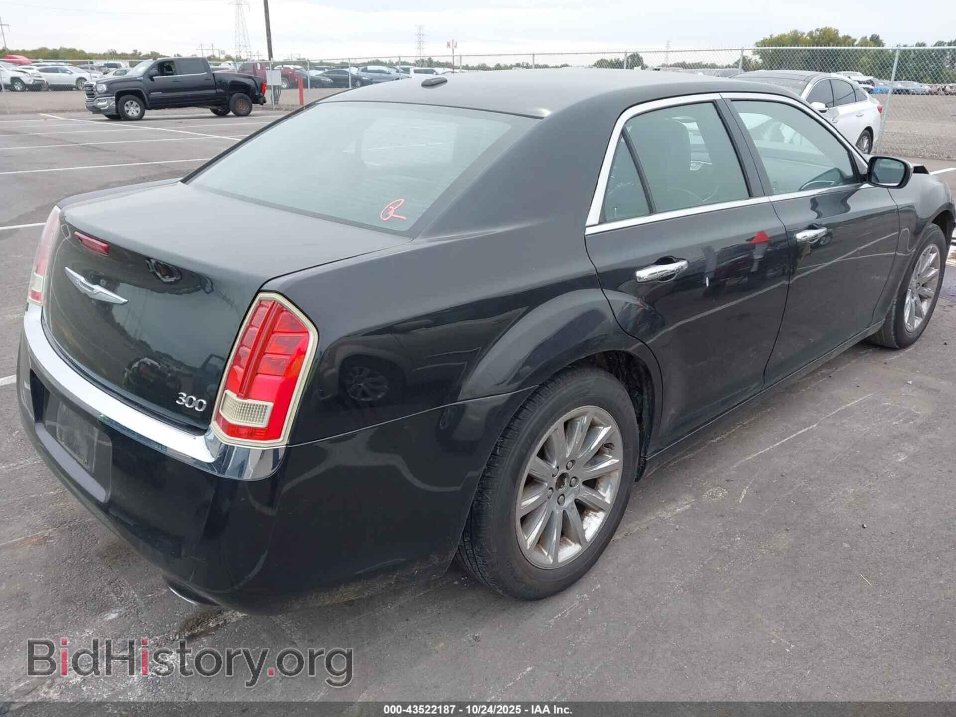 2011 CHRYSLER 300 - VIN: 2C3CA5CG6BH547230 - Фото 4