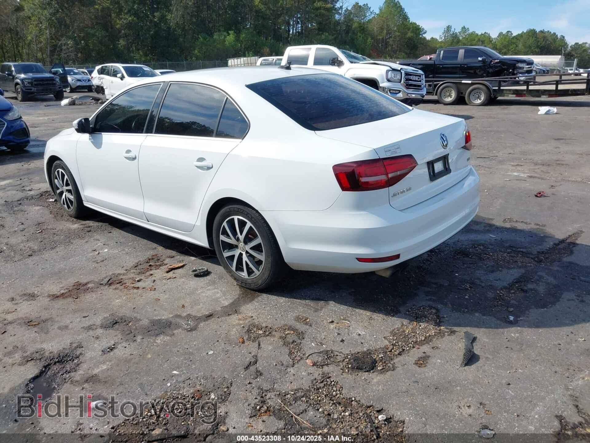 2017 VOLKSWAGEN JETTA - VIN: 3VWDB7AJ2HM351218 - Фото 3