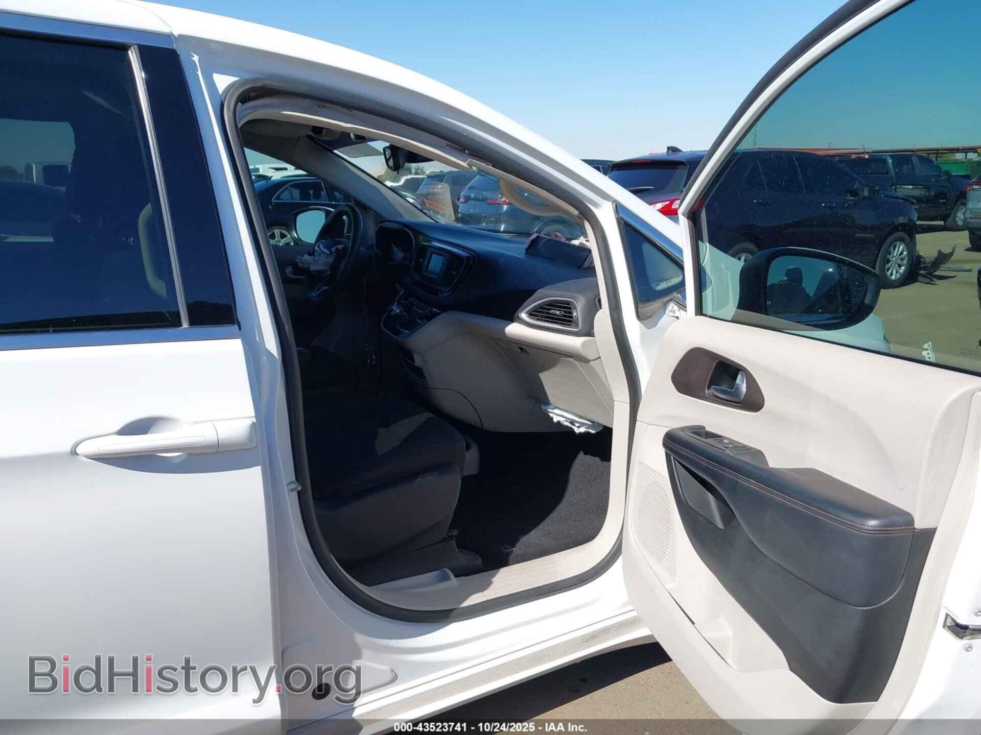 2017 CHRYSLER PACIFICA - VIN: 2C4RC1CG6HR689282 - Фото 5