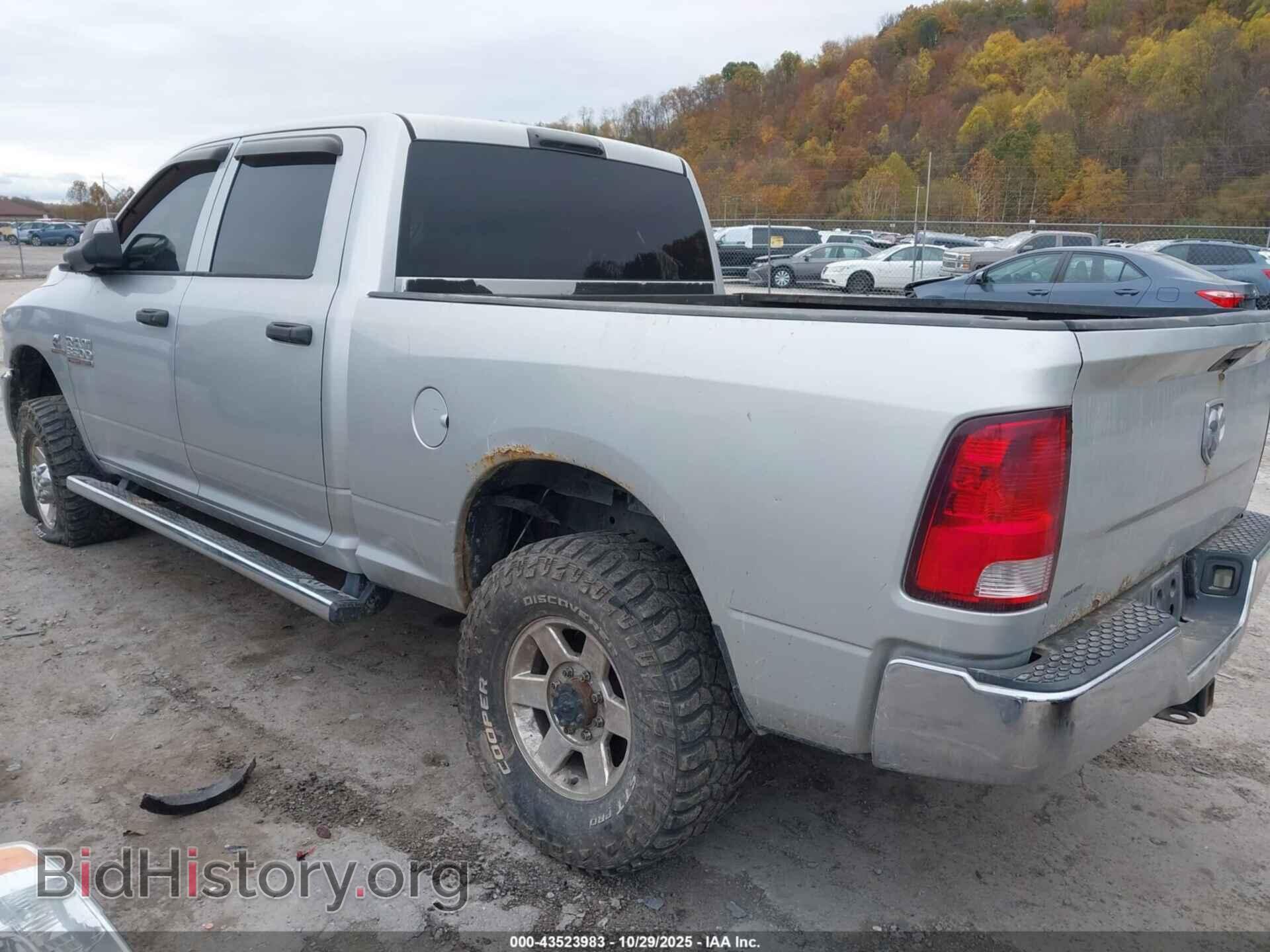 2014 RAM 3500 - VIN: 3C63R3CL3EG119018 - Фото 3