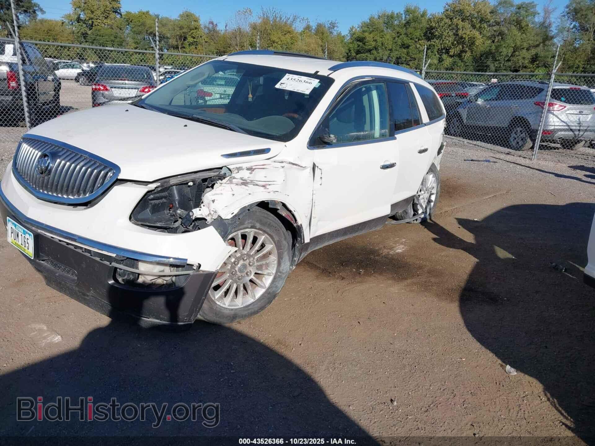 2011 BUICK ENCLAVE - VIN: 5GAKVBED3BJ333809 - Фото 2