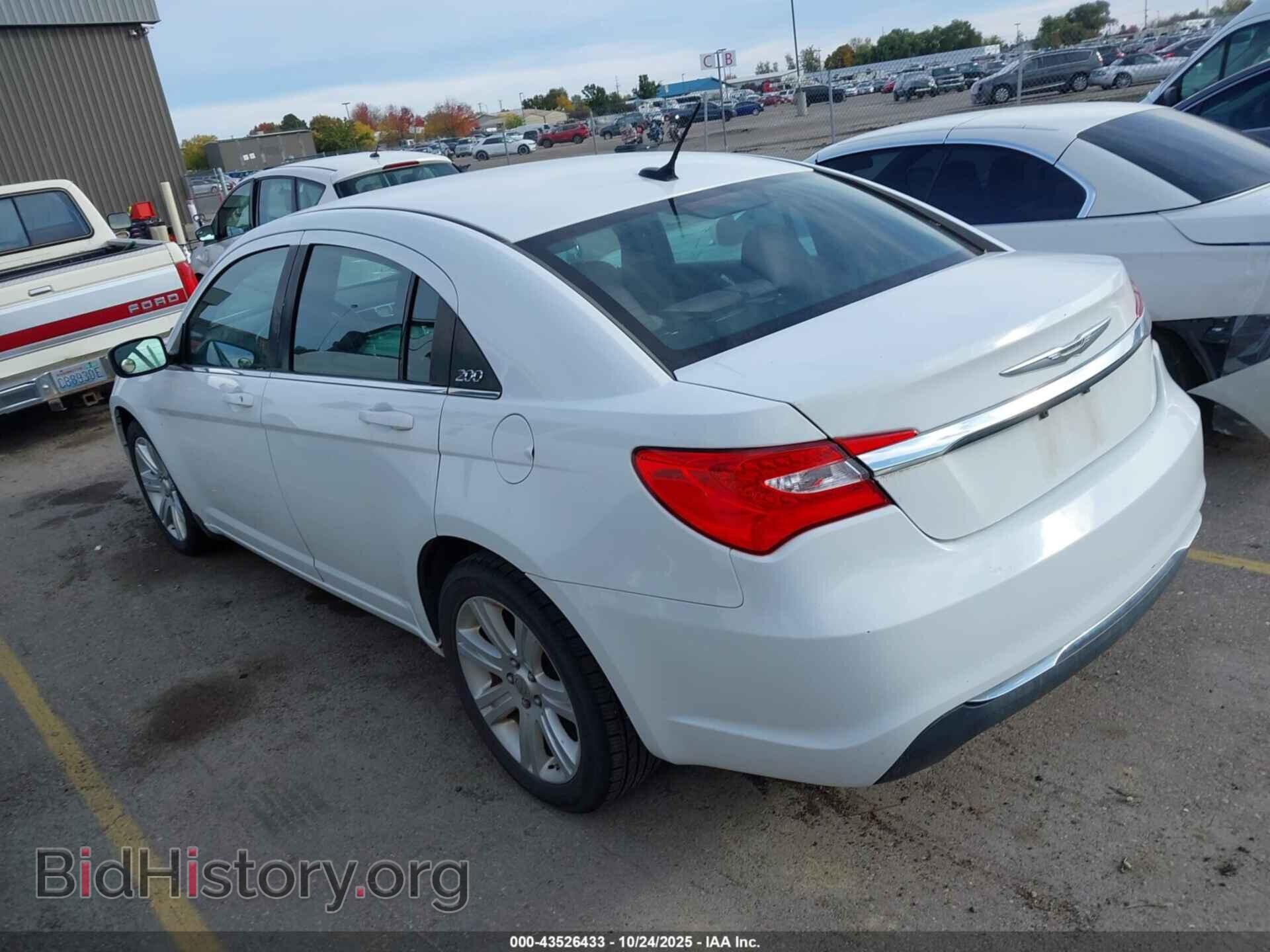 2013 CHRYSLER 200 - VIN: 1C3CCBAB6DN698787 - Фото 3