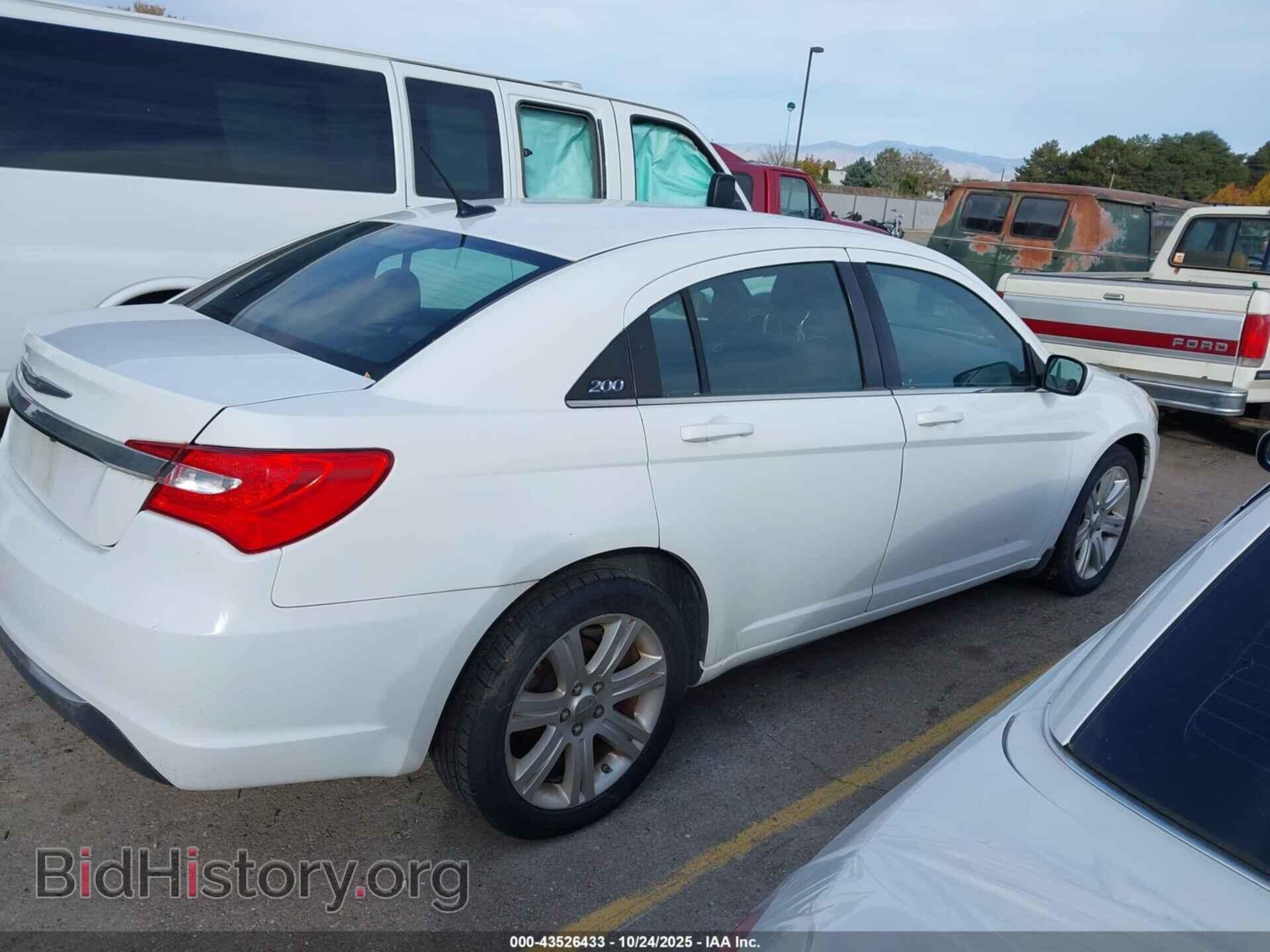 2013 CHRYSLER 200 - VIN: 1C3CCBAB6DN698787 - Фото 4