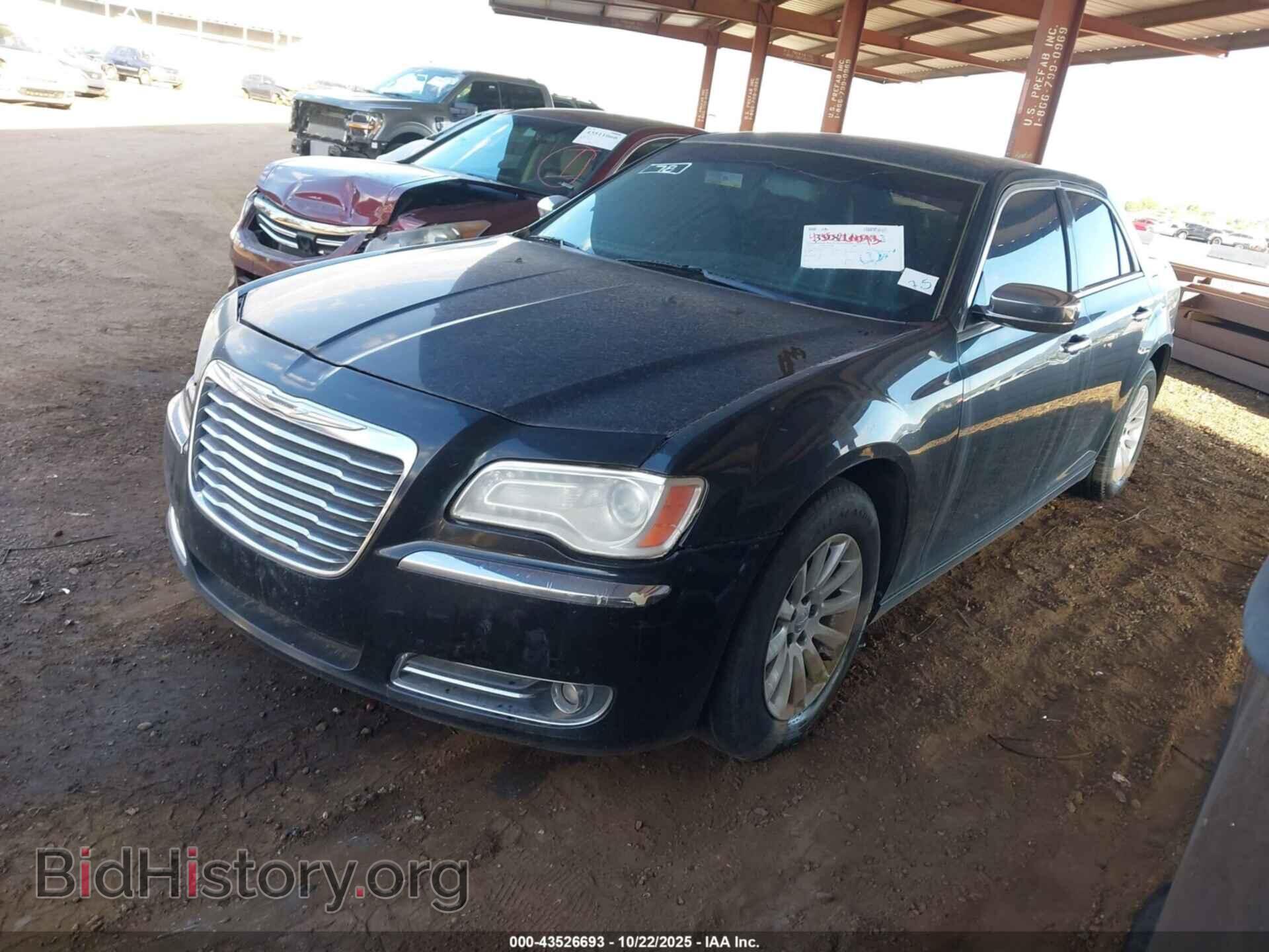 2012 CHRYSLER 300 - VIN: 2C3CCACG2CH113214 - Фото 2