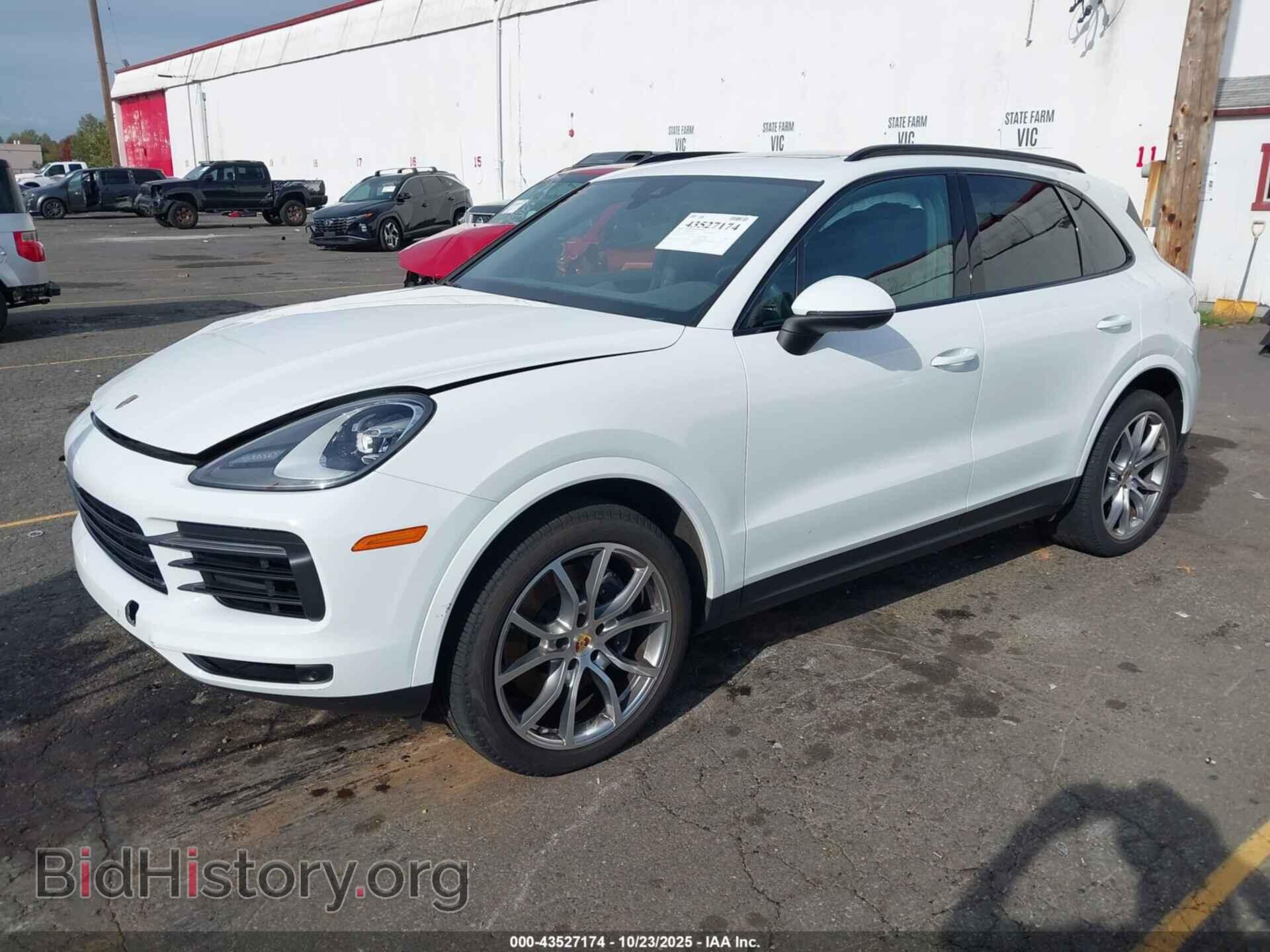 2021 PORSCHE CAYENNE - VIN: WP1AA2AY9MDA04949 - Photo 2