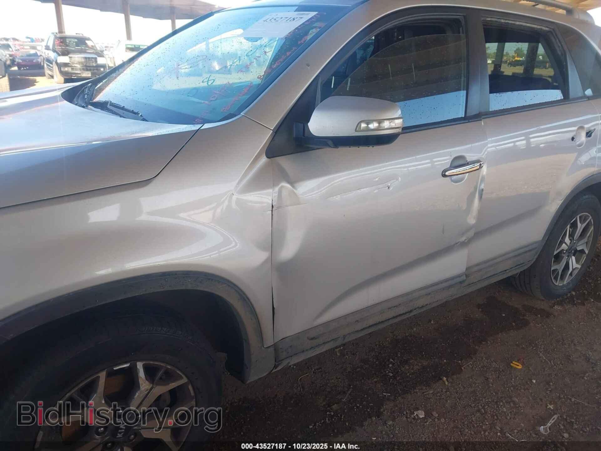 2011 KIA SORENTO - VIN: 5XYKT3A17BG083402 - Фото 6