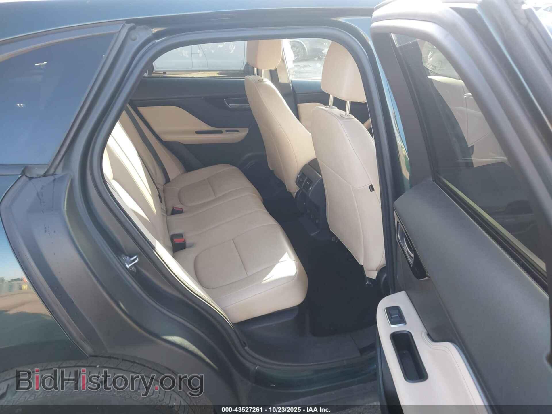 2017 JAGUAR F-PACE - VIN: SADCJ2BV3HA068642 - Фото 8