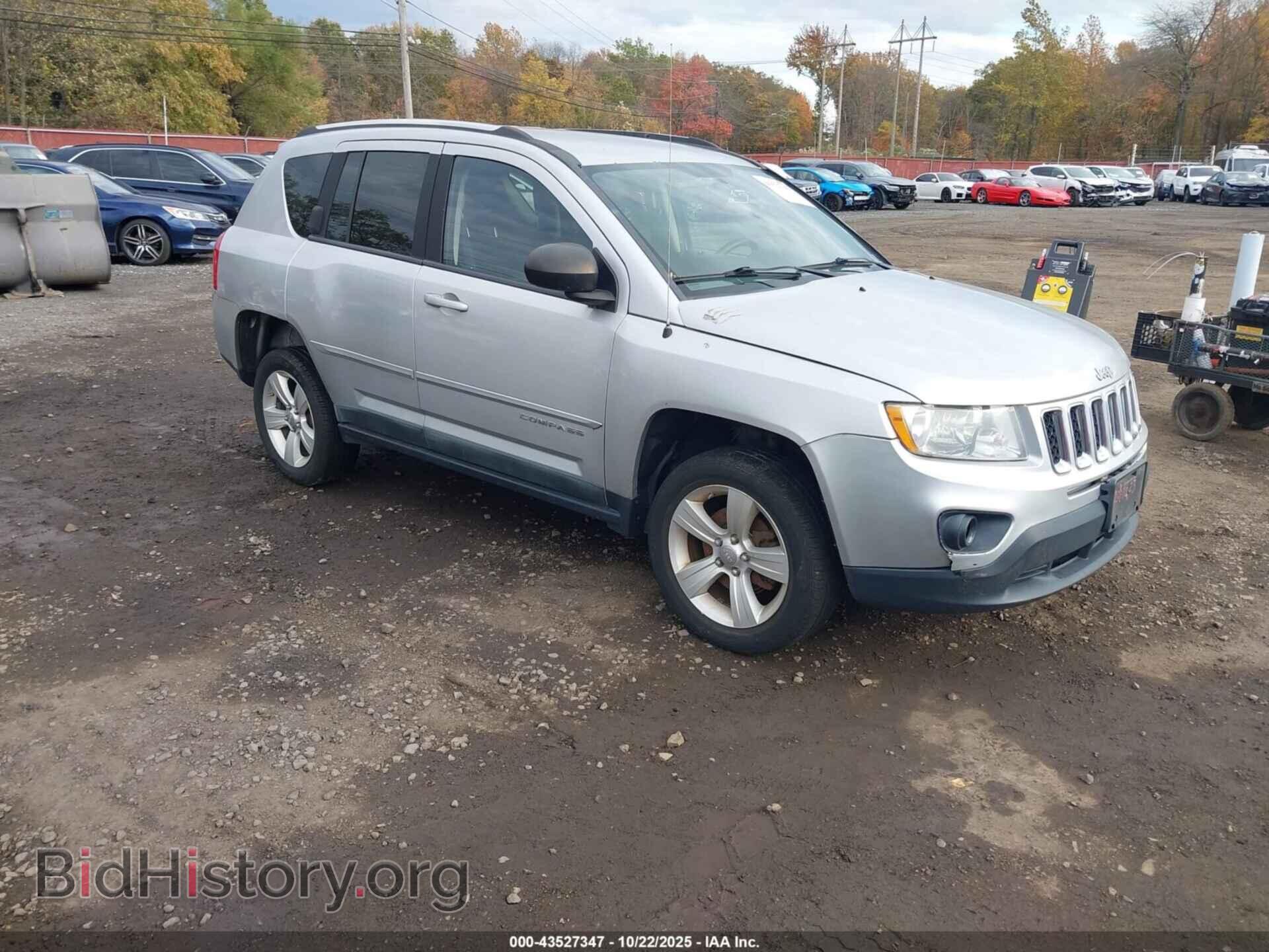 Photo 1J4NT1FB6BD289273 - JEEP COMPASS 2011