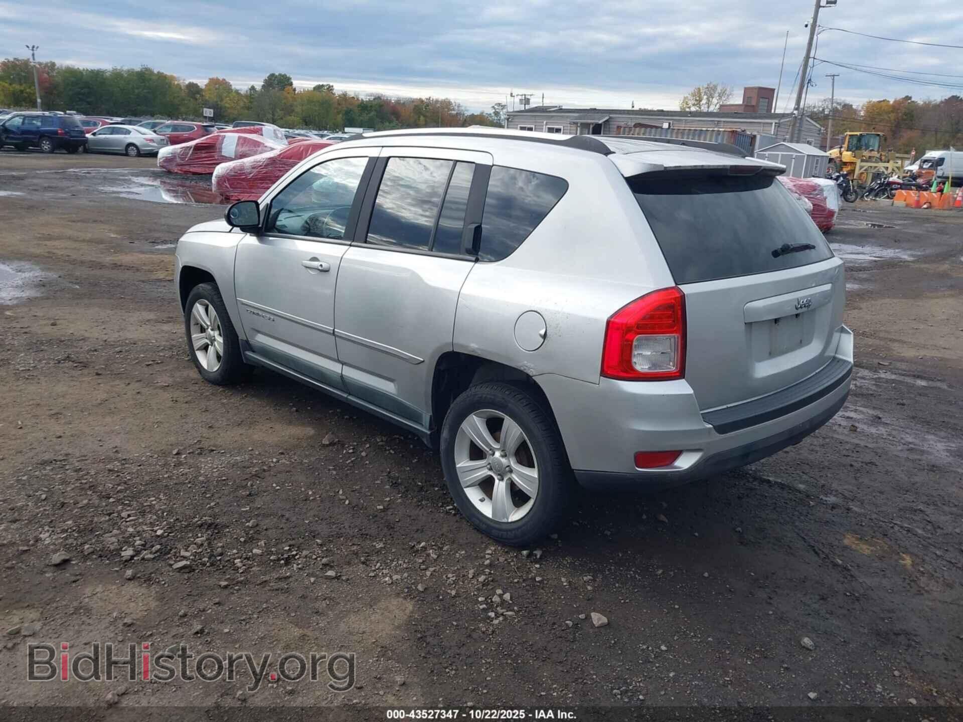 2011 JEEP COMPASS - VIN: 1J4NT1FB6BD289273 - Фото 3