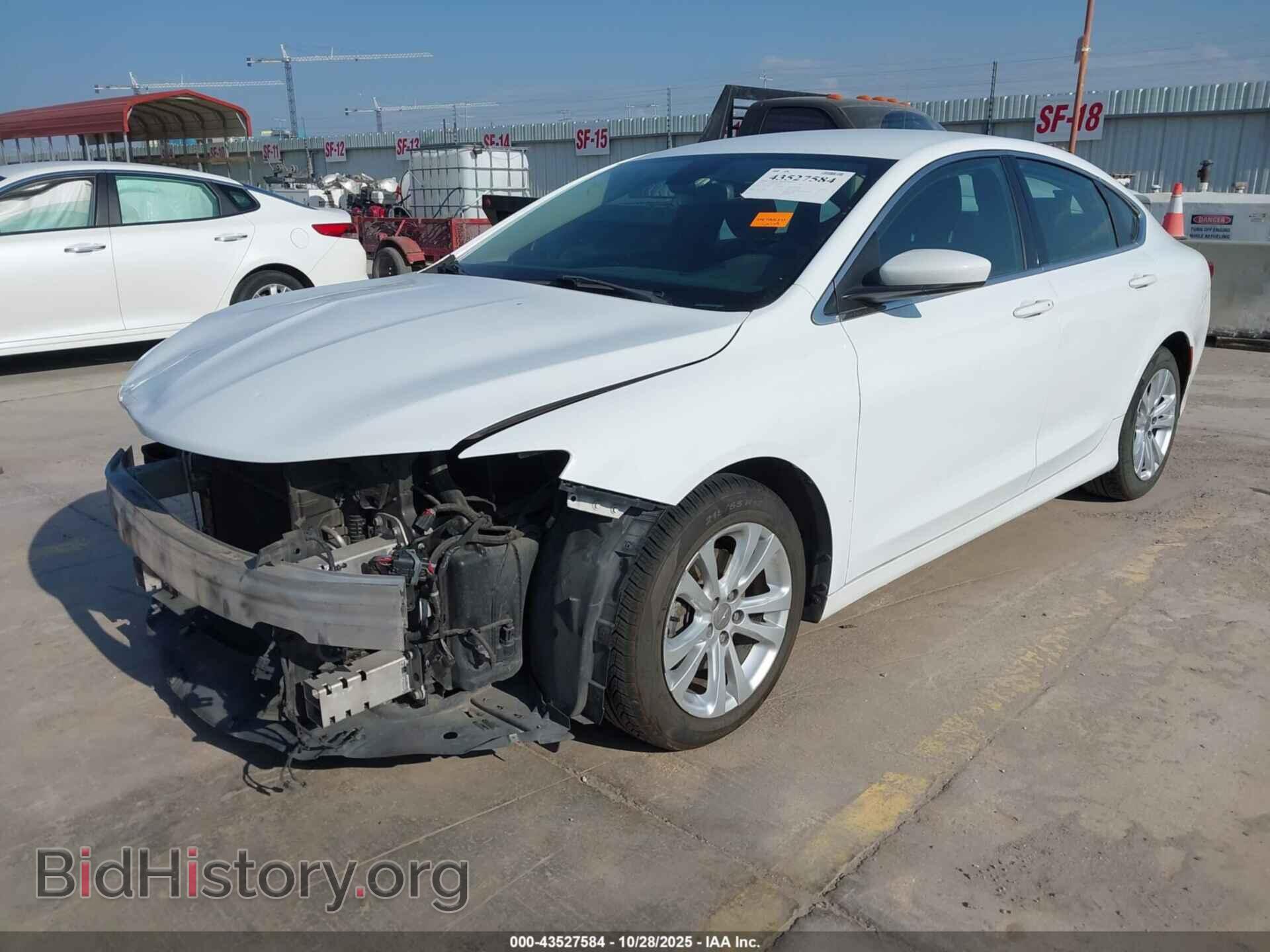 2016 CHRYSLER 200 - VIN: 1C3CCCAB3GN127025 - Фото 2