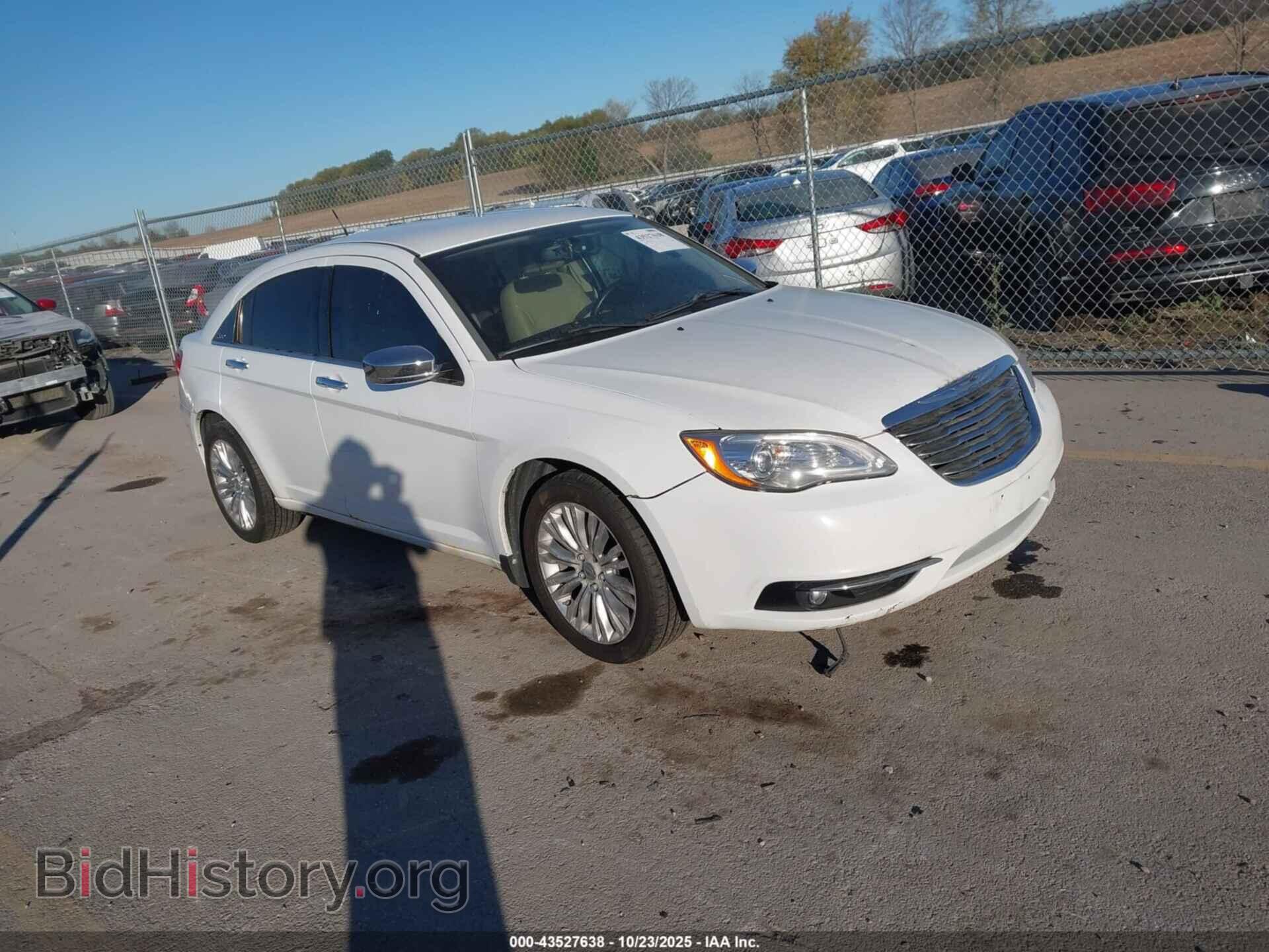Photo 1C3BC2FB1BN605000 - CHRYSLER 200 2011